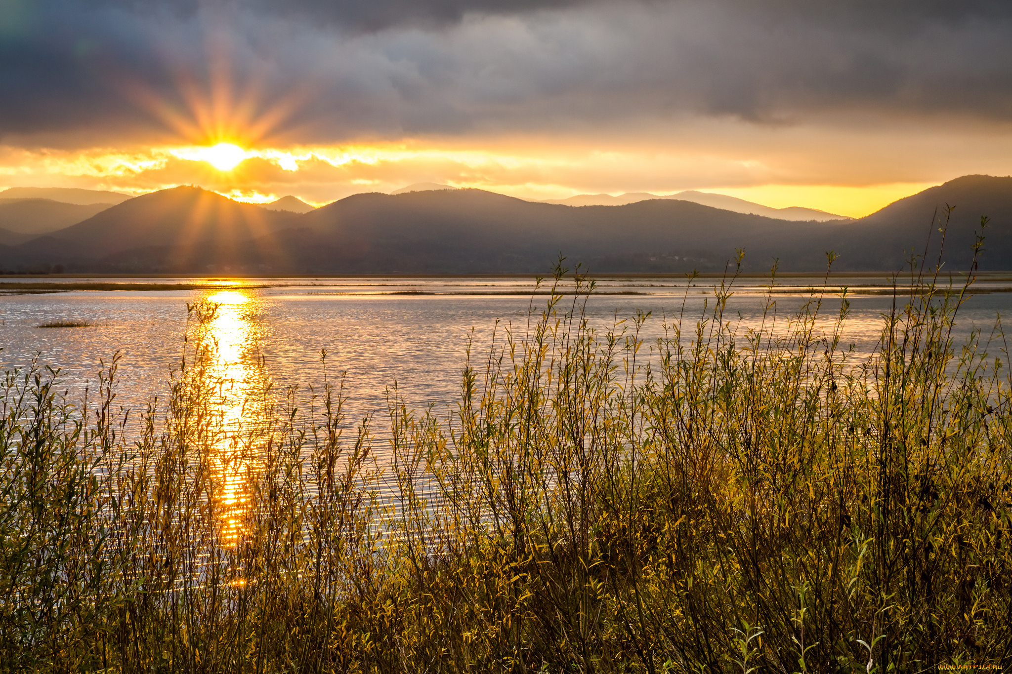 природа, восходы, закаты, солнце, тучи, озеро, горы