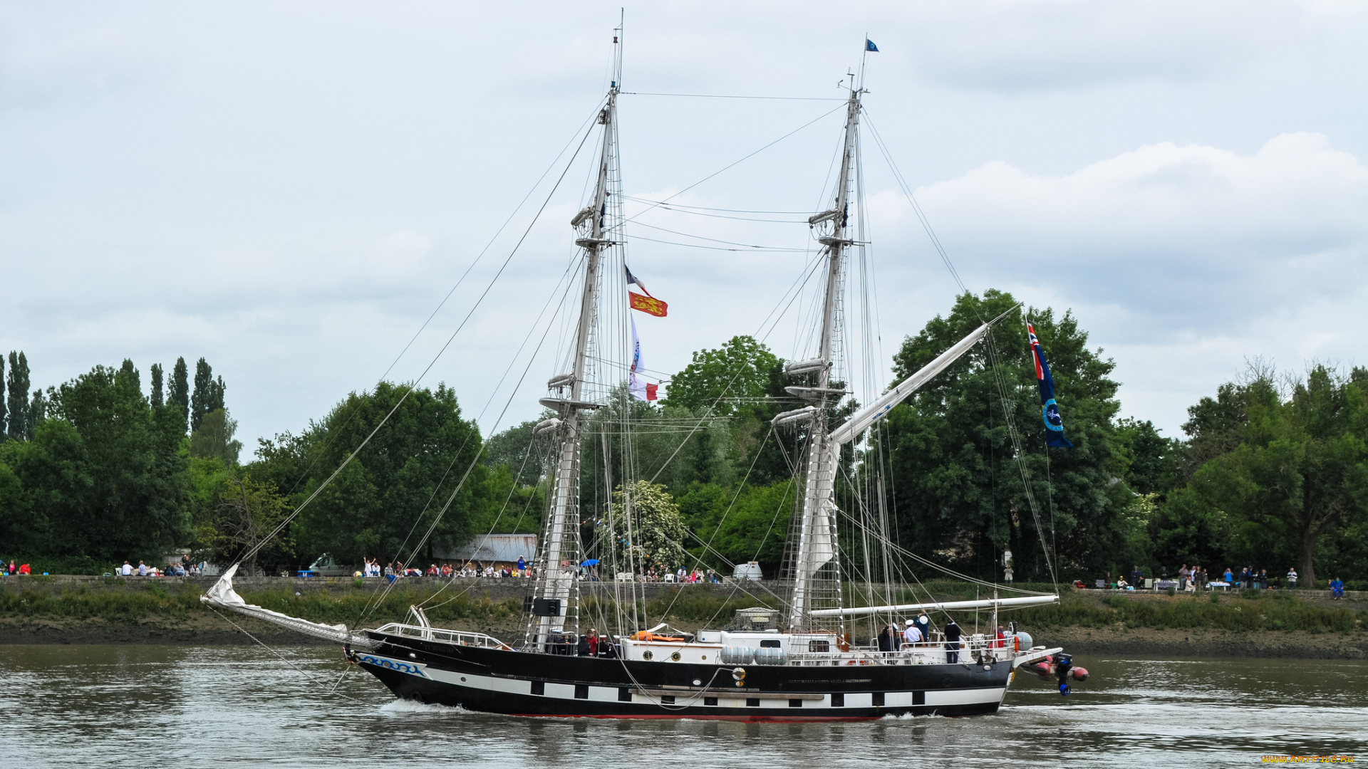 royalist, корабли, парусники, вымпел, паруса, мачты, корабль