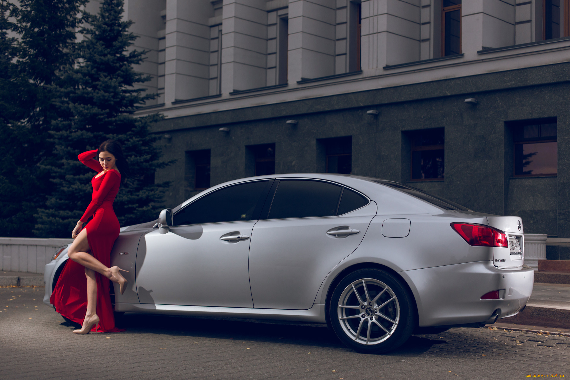 девушка, и, авто, автомобили, -авто, с, девушками, девушка, женщина, брюнетка, темноволосая, сексуальная, модель, звезда, позирует, разная, обувь, верхняя, стильная, одежда, нижнее, эротическое, бельё, трусы, лифчик, колготки, чулки, аксессуары, макияж, и, множество, элементов, на, фотографии