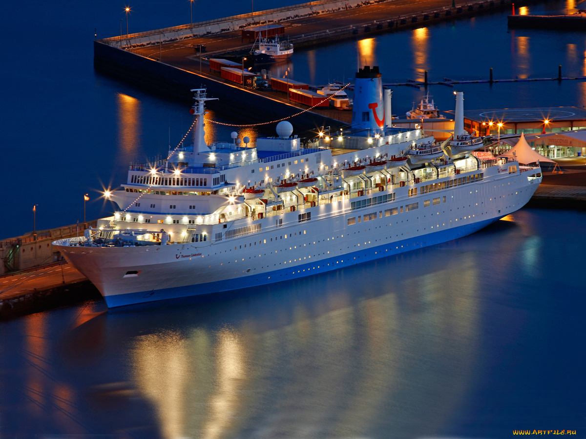 корабли, лайнеры