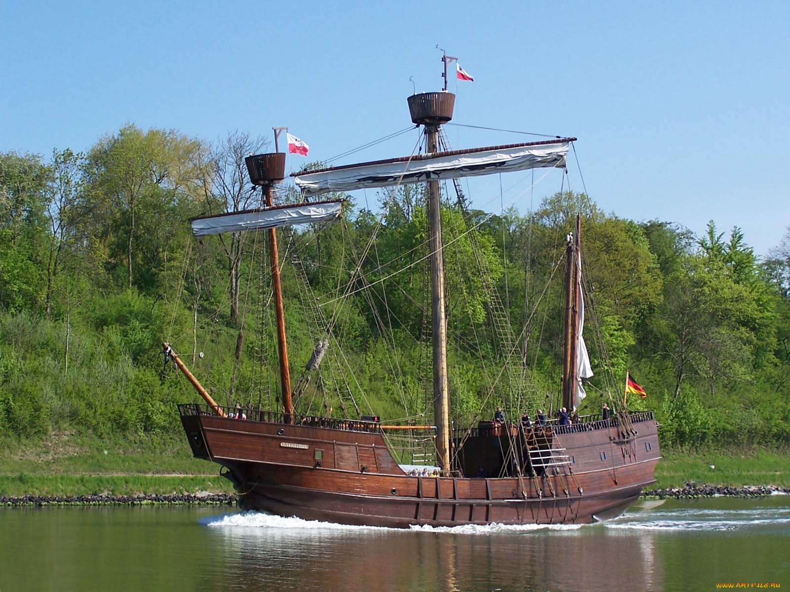 корабли, парусники