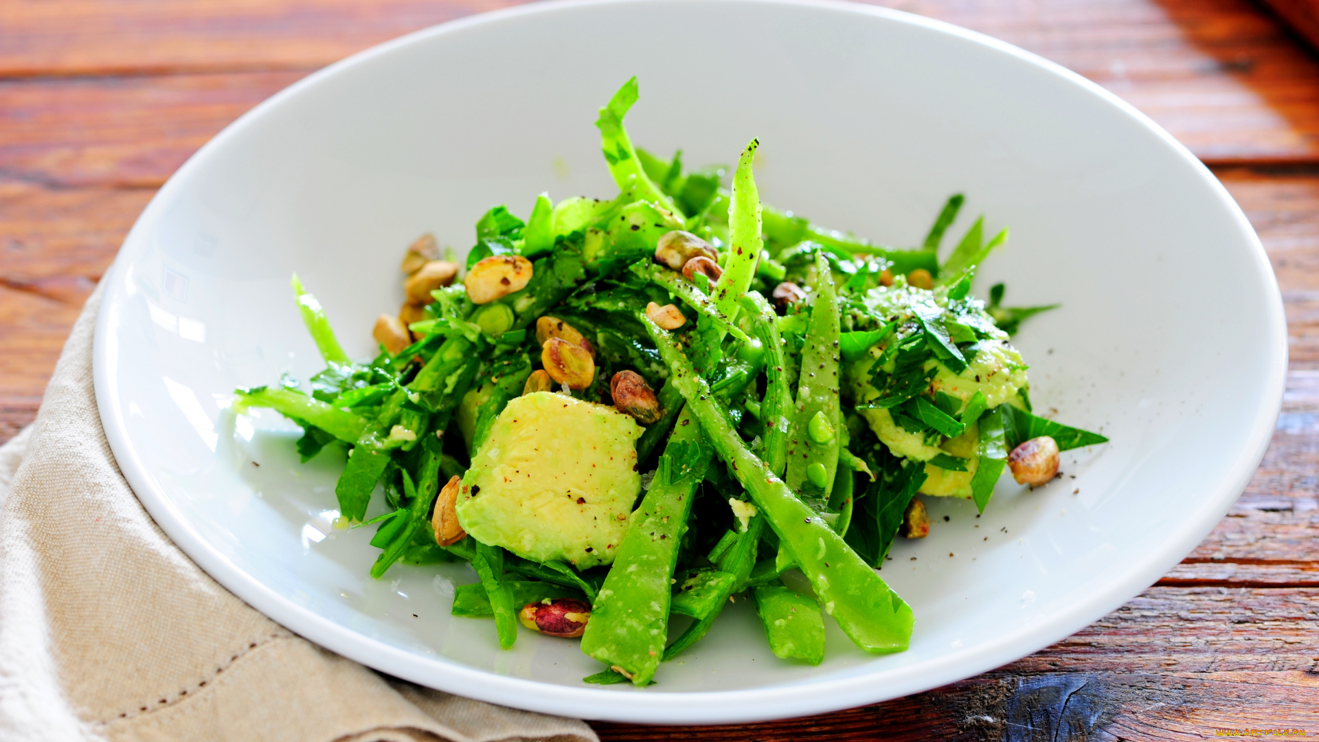 еда, салаты, , закуски, салат, зелень, орешки