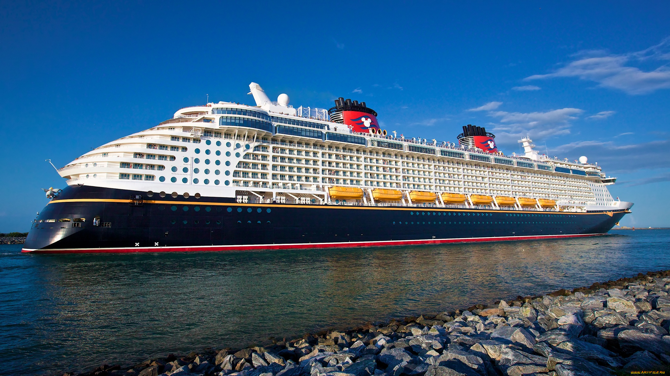 корабли, лайнеры