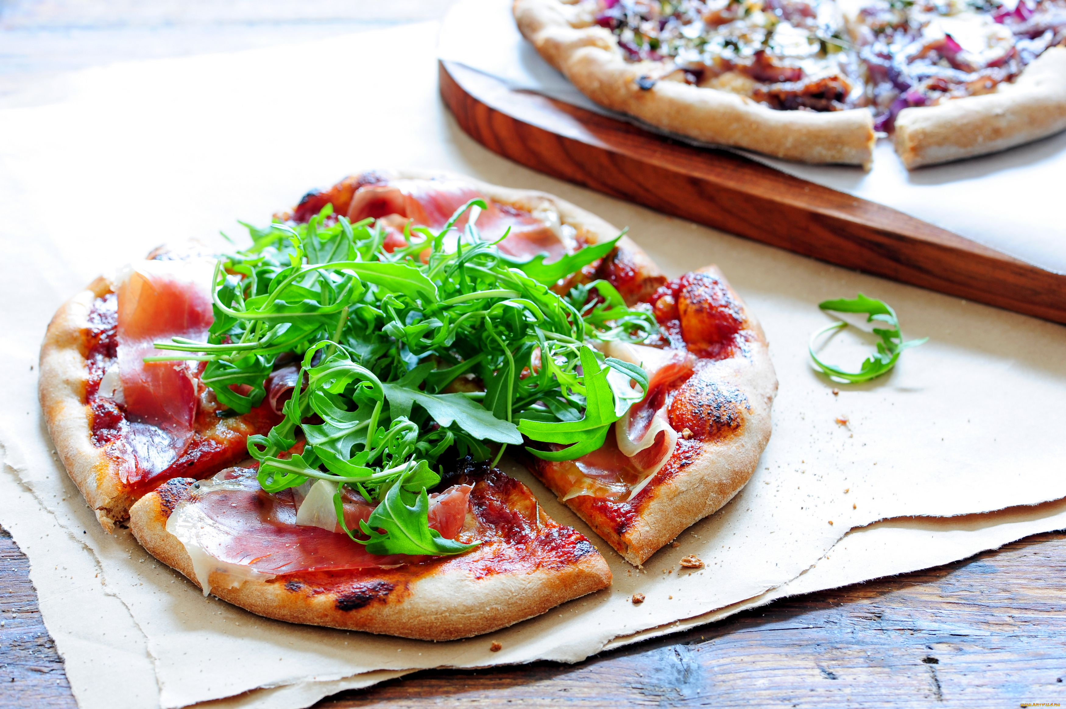 еда, пицца, доска, зелень, начинка