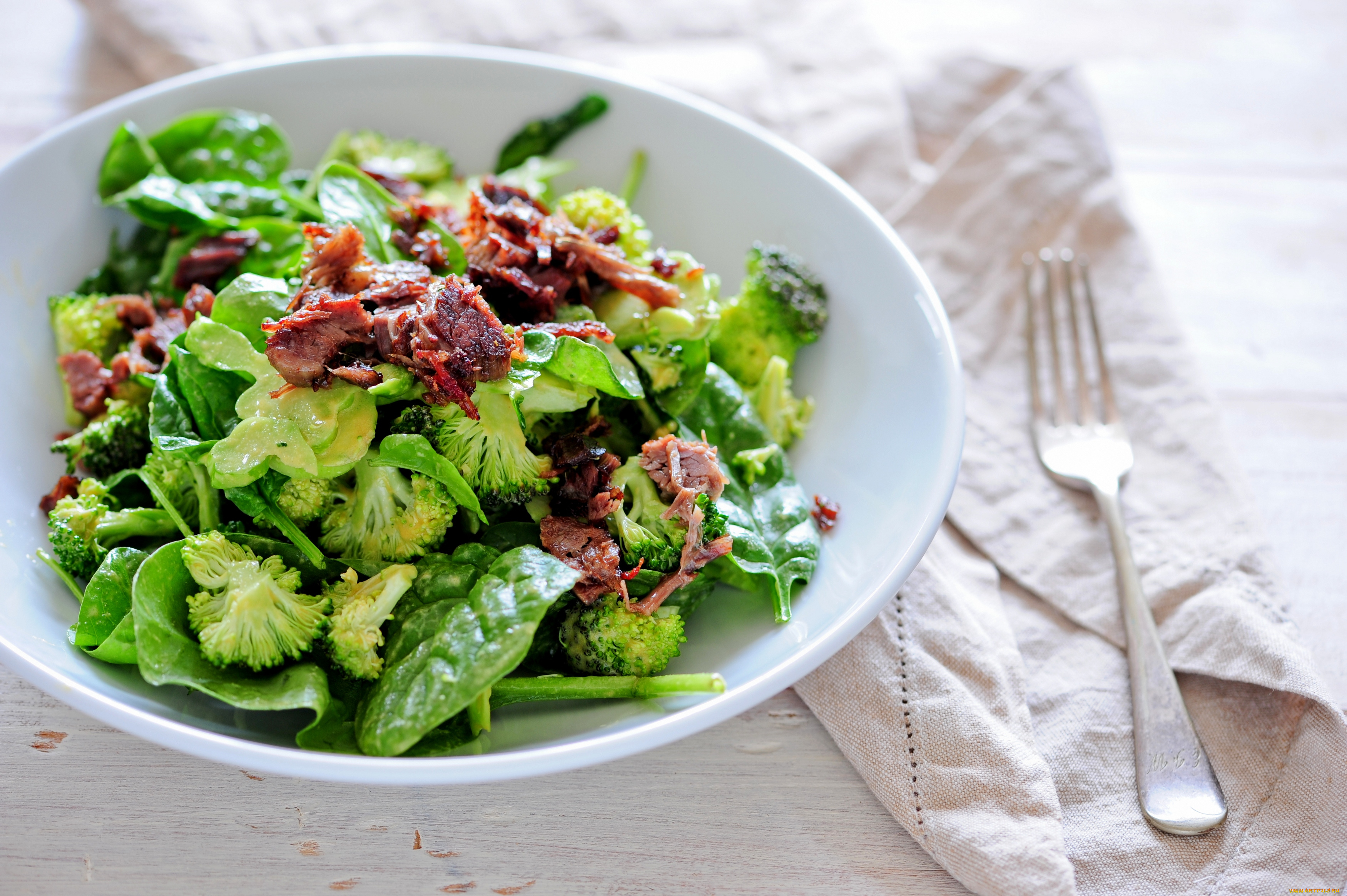 еда, салаты, , закуски, брокколи, свекла, шпинат, салат