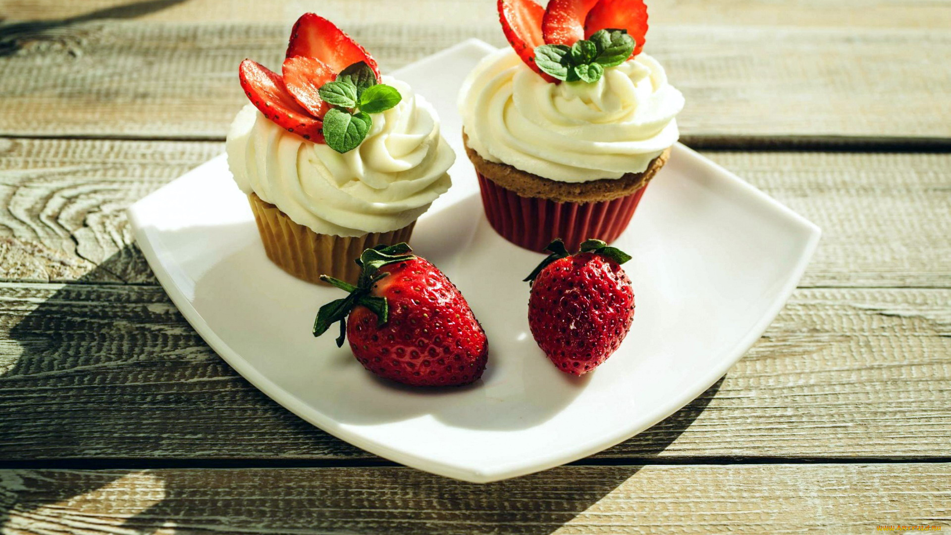 еда, пирожные, , кексы, , печенье, капкейки, кексы, клубника