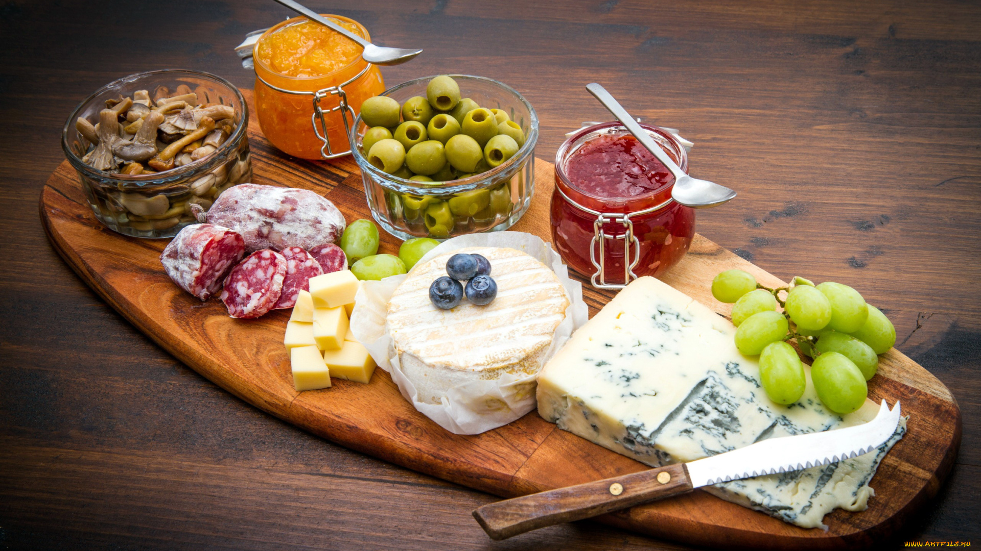 еда, разное, оливки, виноград, соусы, колбаса, сыр, грибы