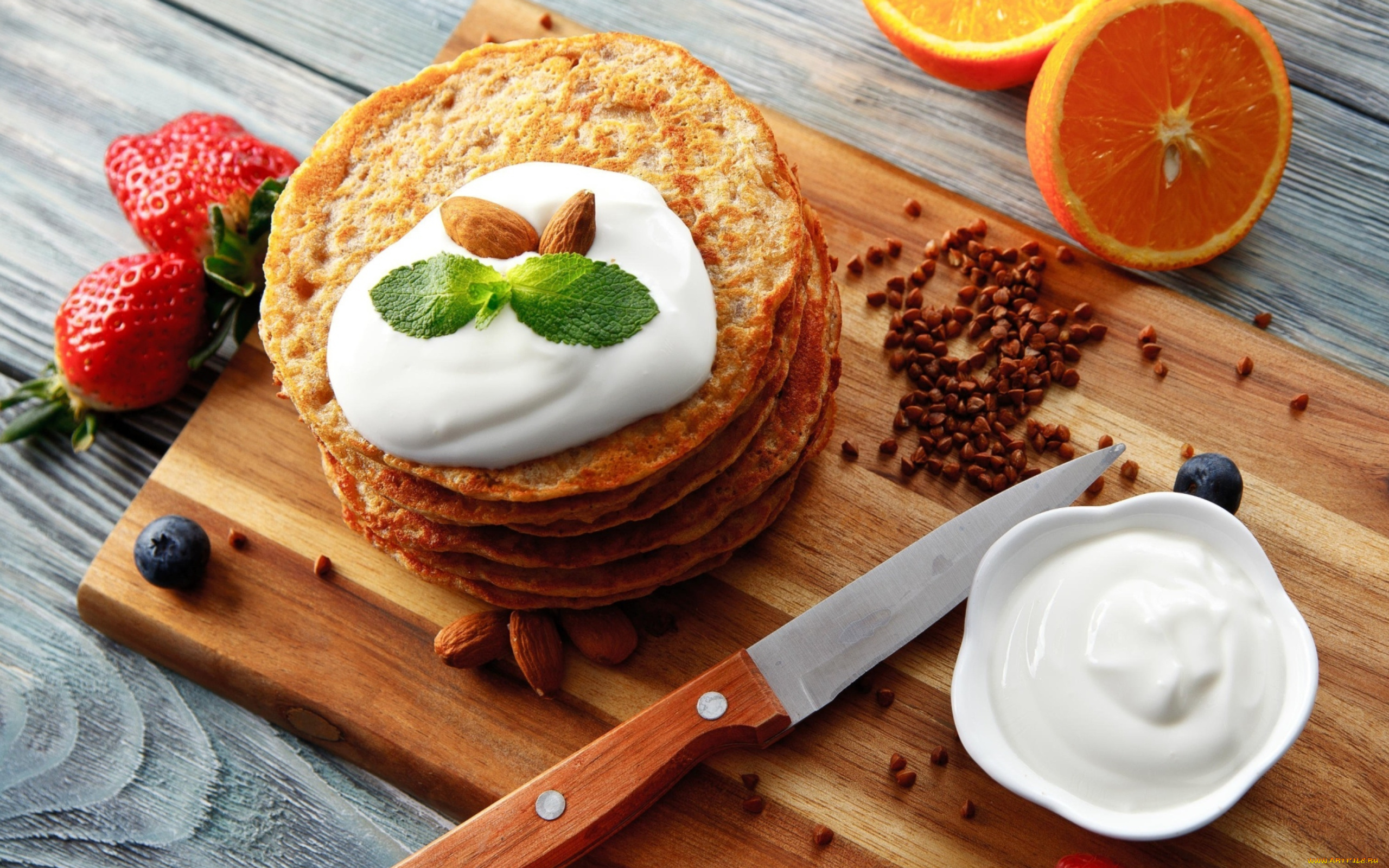 еда, блины, , оладьи, сметана, гречневые, клубника, апельсин, орехи, миндаль