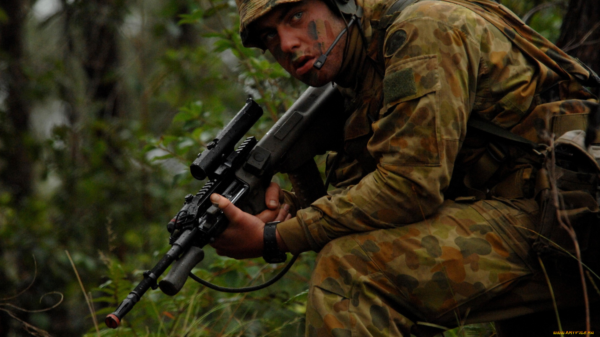 оружие, армия, спецназ, цветок, озеро, киска, красотка, army, soldiers