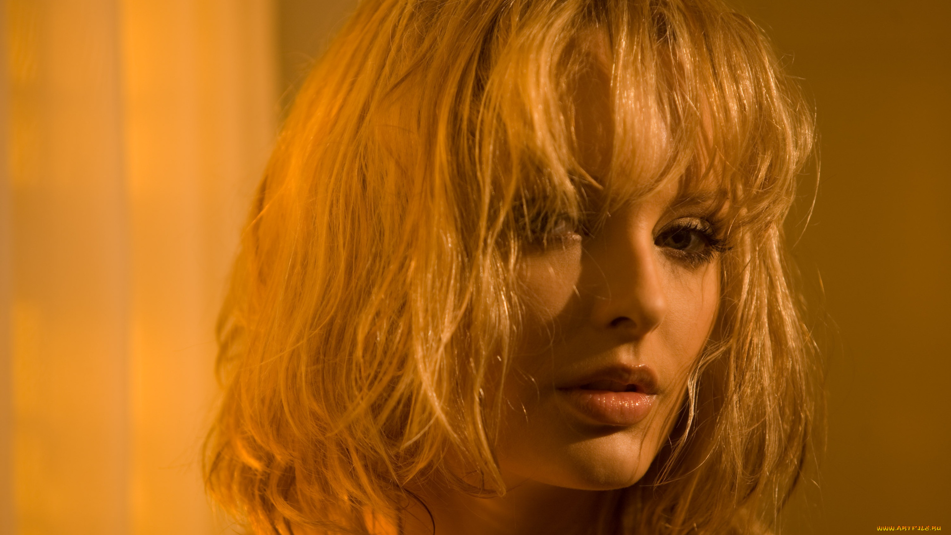 Aurora, Vaillantcourt, девушки