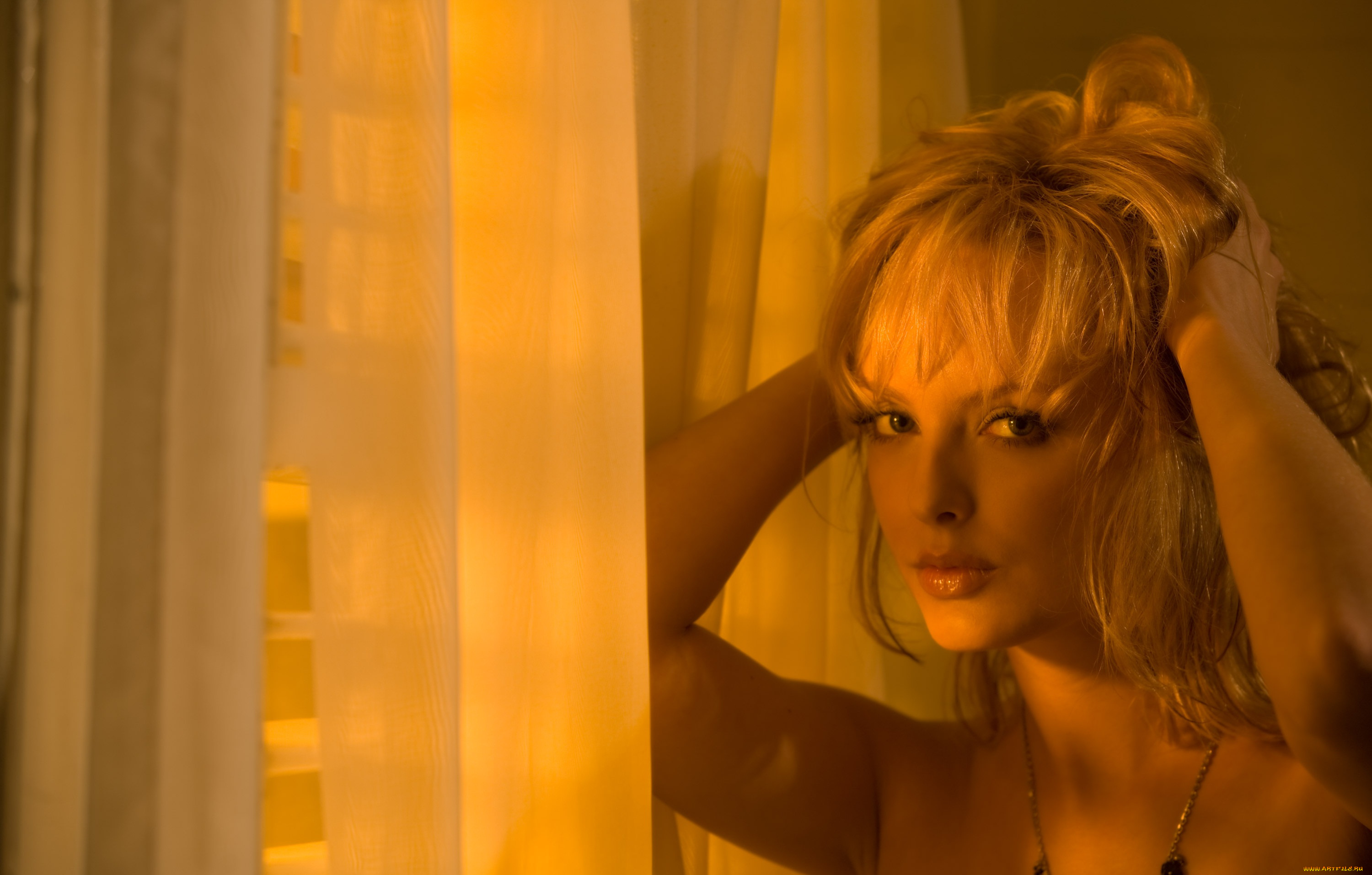 Aurora, Vaillantcourt, девушки