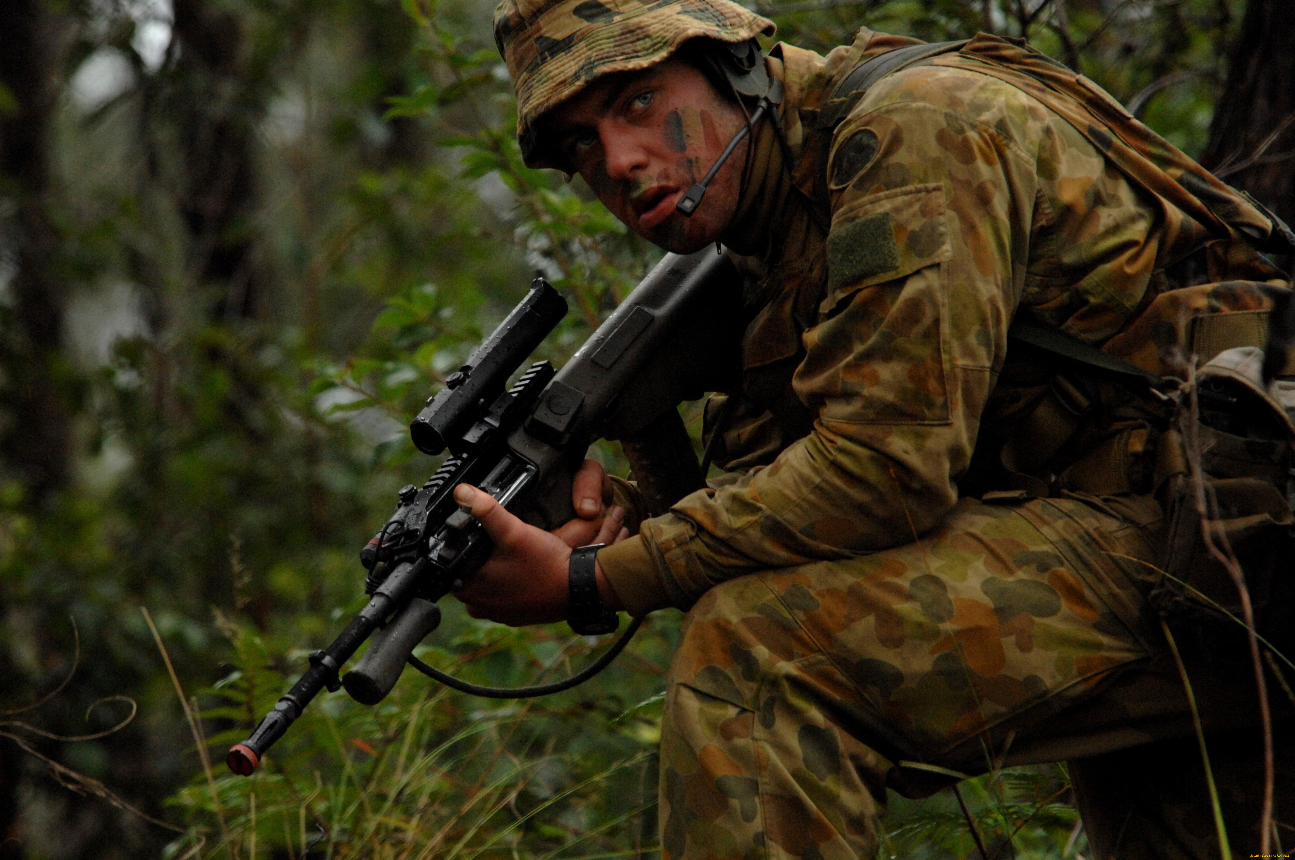 оружие, армия, спецназ, цветок, озеро, киска, красотка, army, soldiers