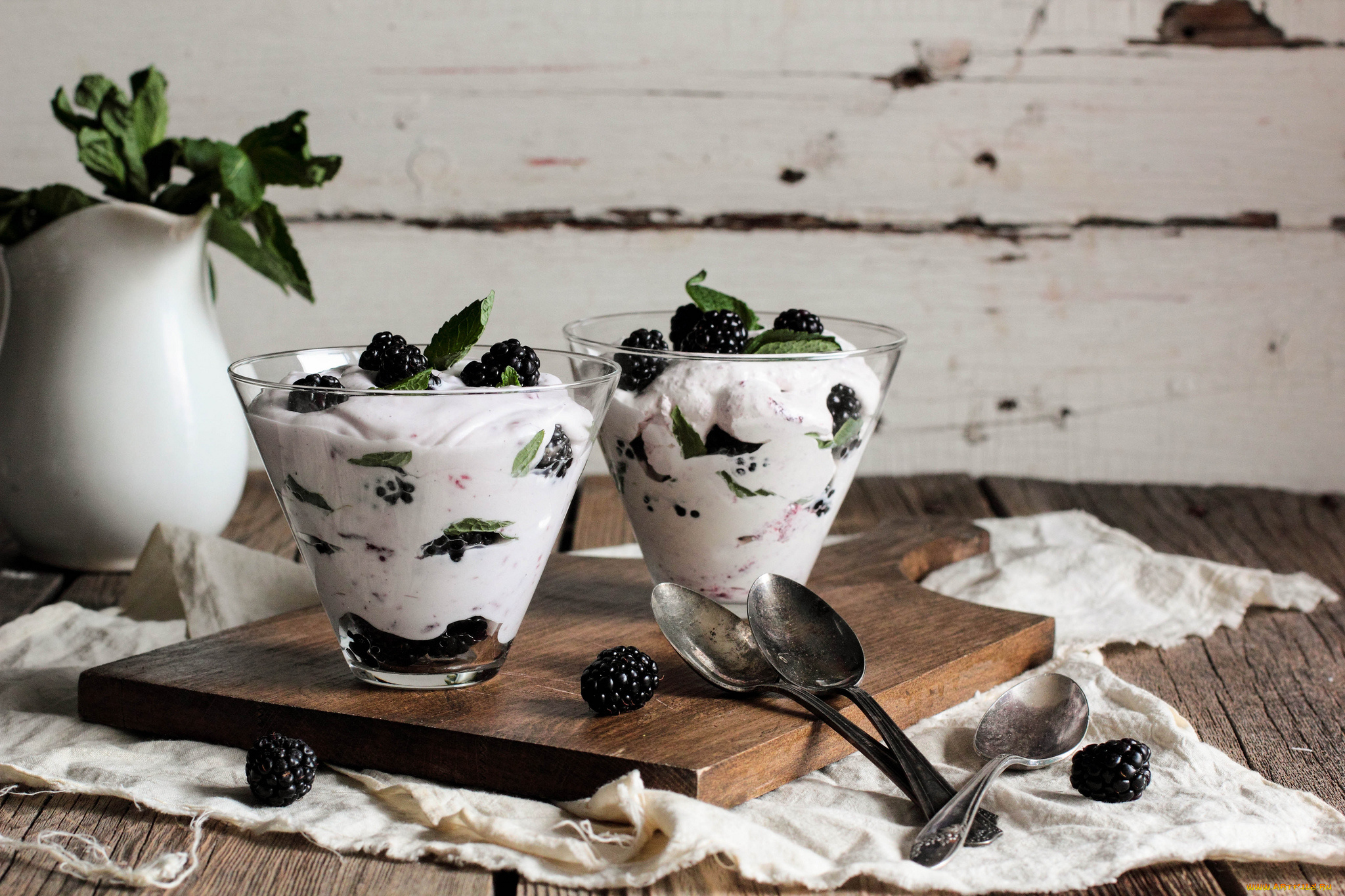 еда, мороженое, десерты, ягоды, ежевика, десерт, ложки