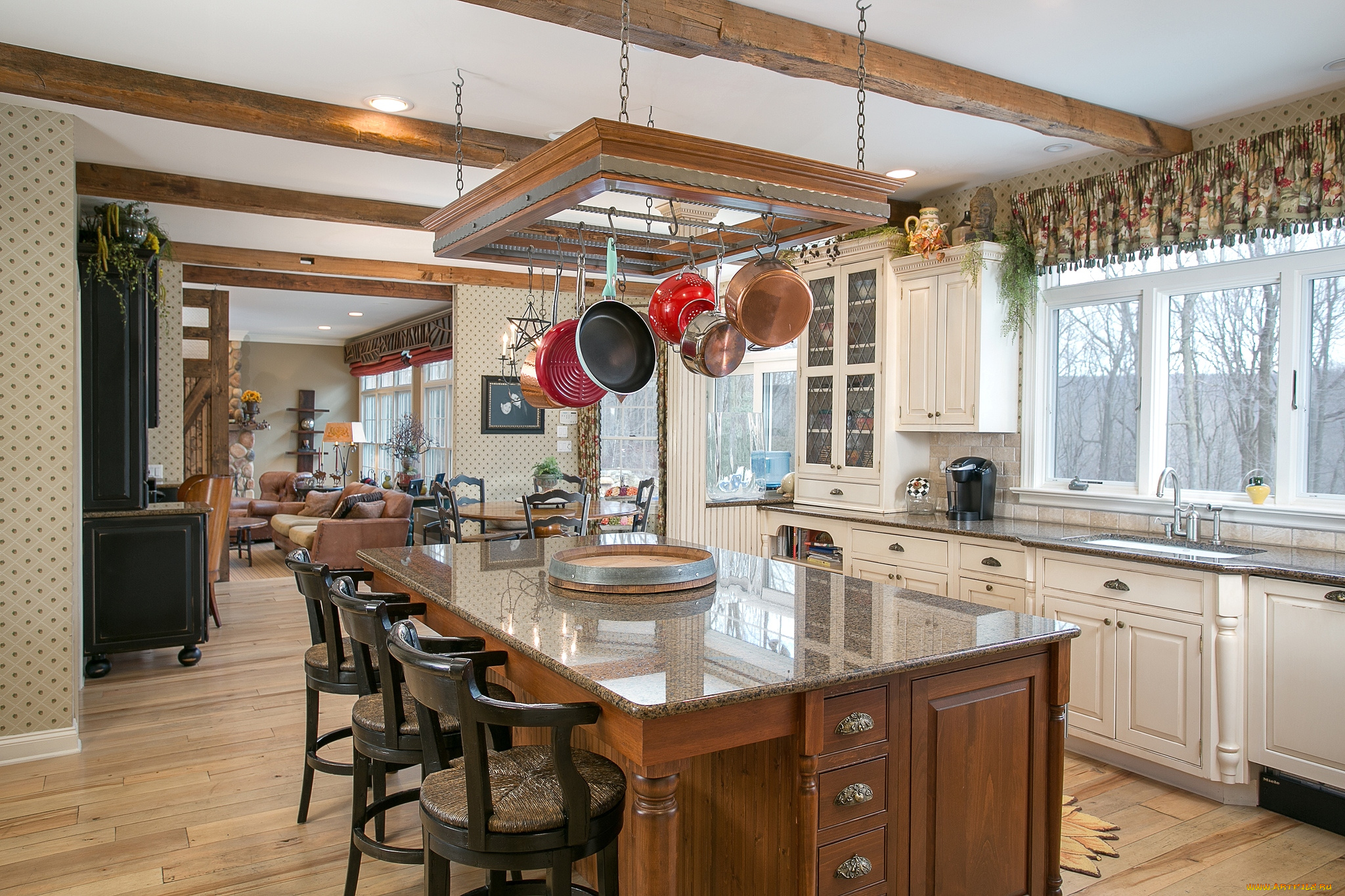 интерьер, кухня, стулья, сковородки, стол