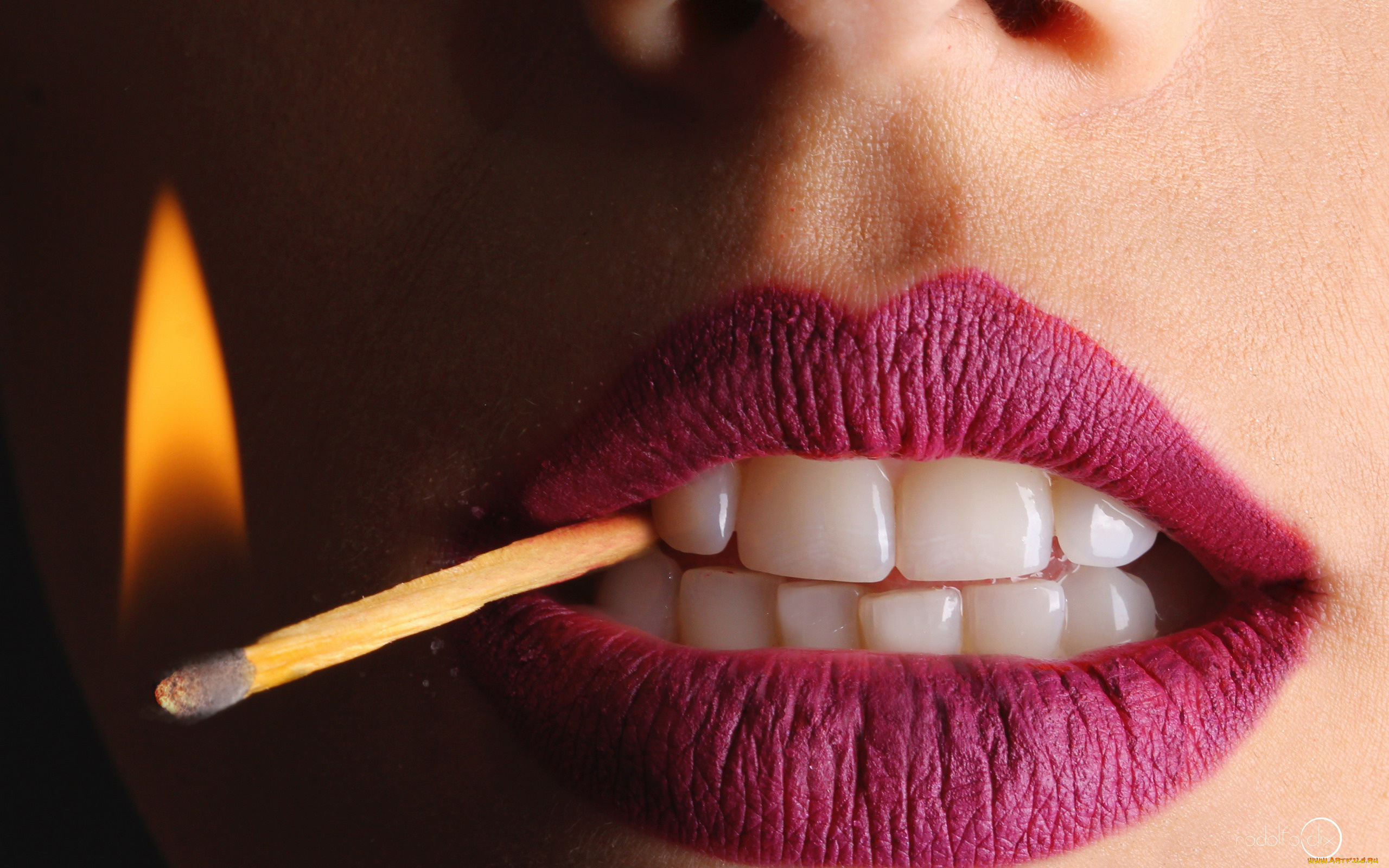 разное, губы, горящая, спичка