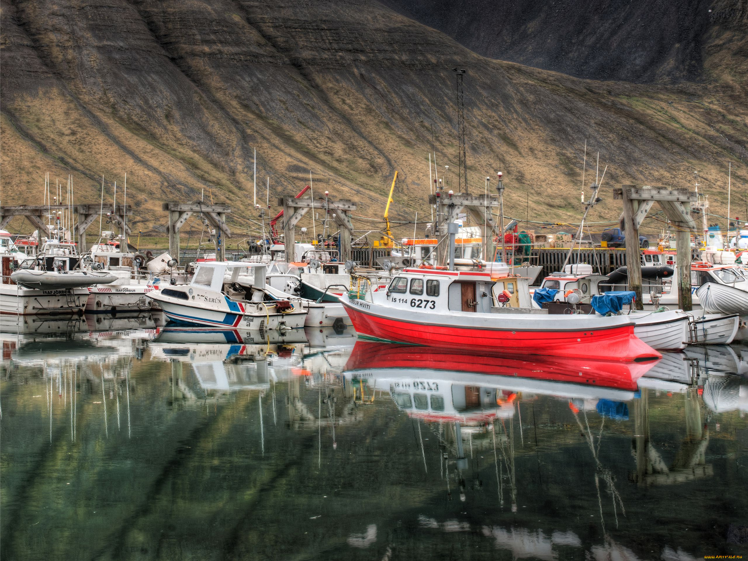 корабли, порты, причалы