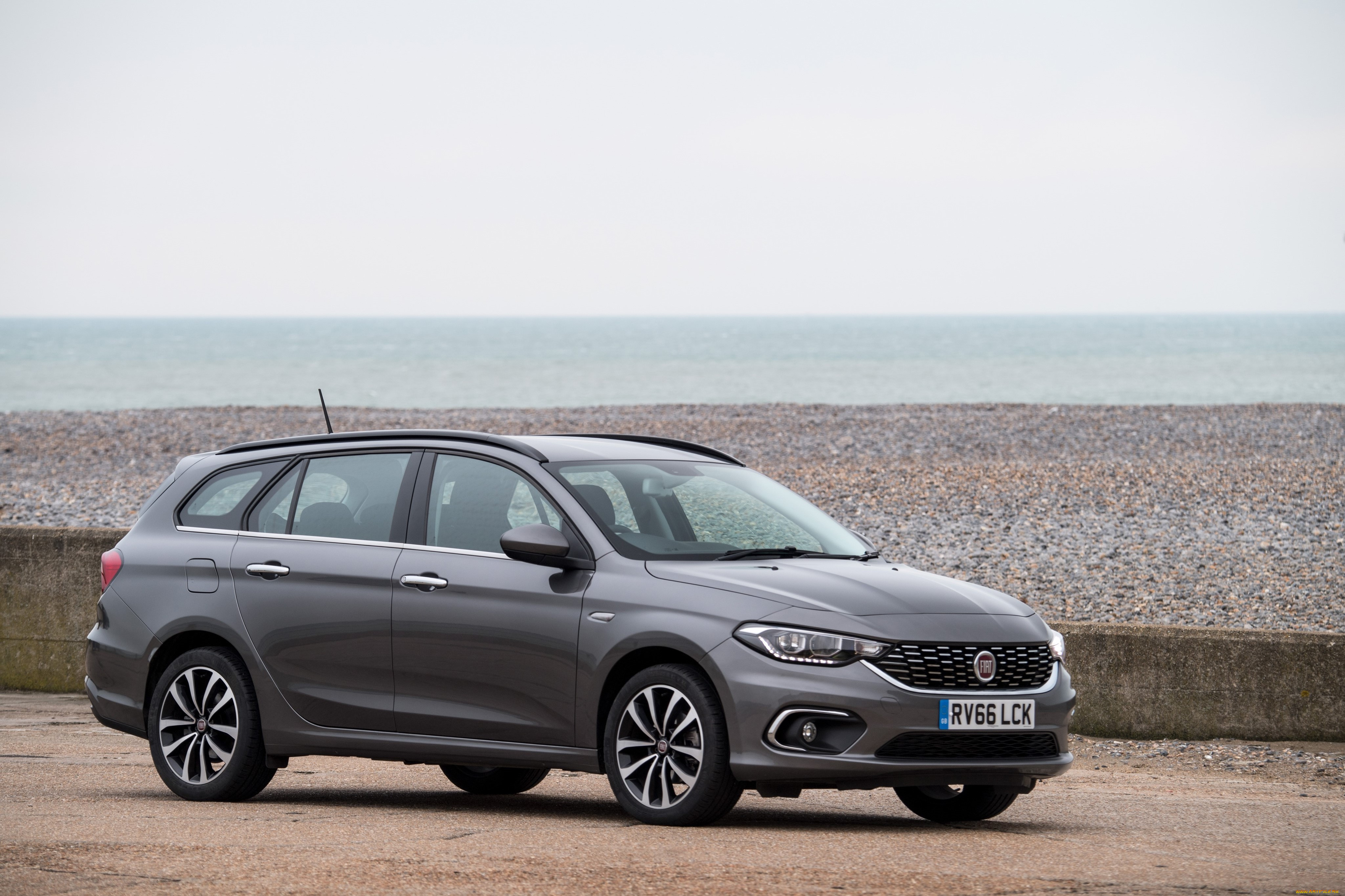 автомобили, fiat