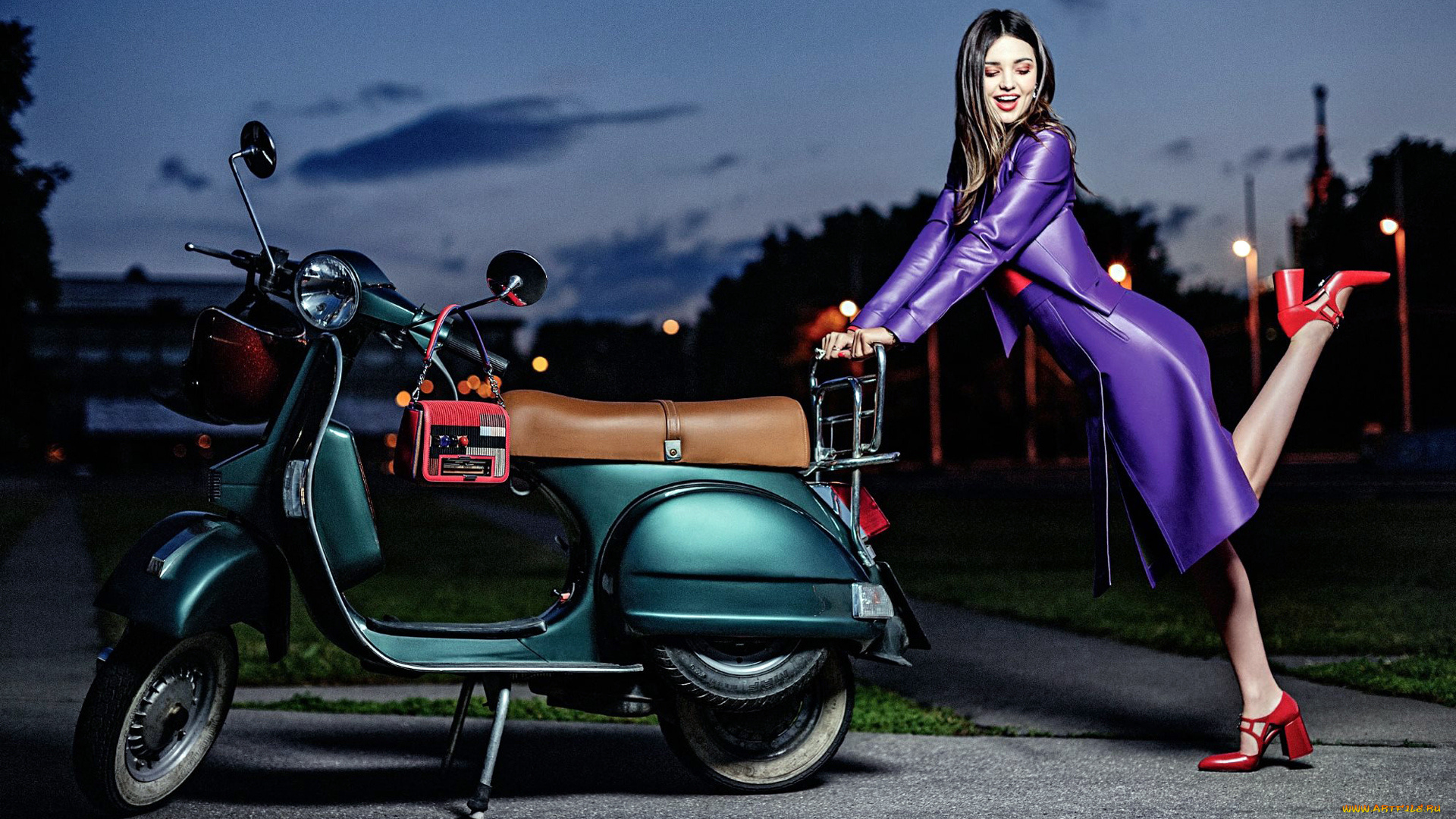 мотоциклы, мото, с, девушкой, девушки, супермодель, моторолер, miranda, kerr, миранда, керр, tatler, russia, фотосессия