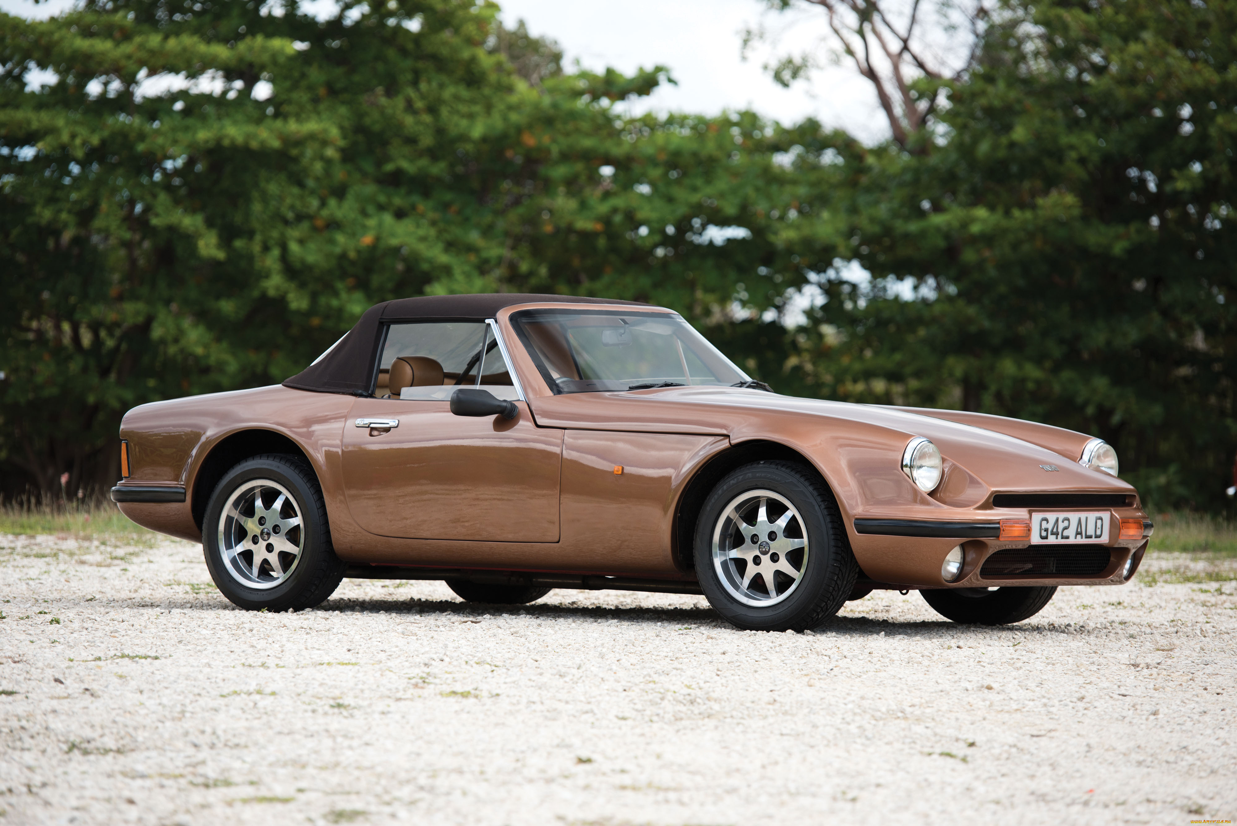 автомобили, tvr