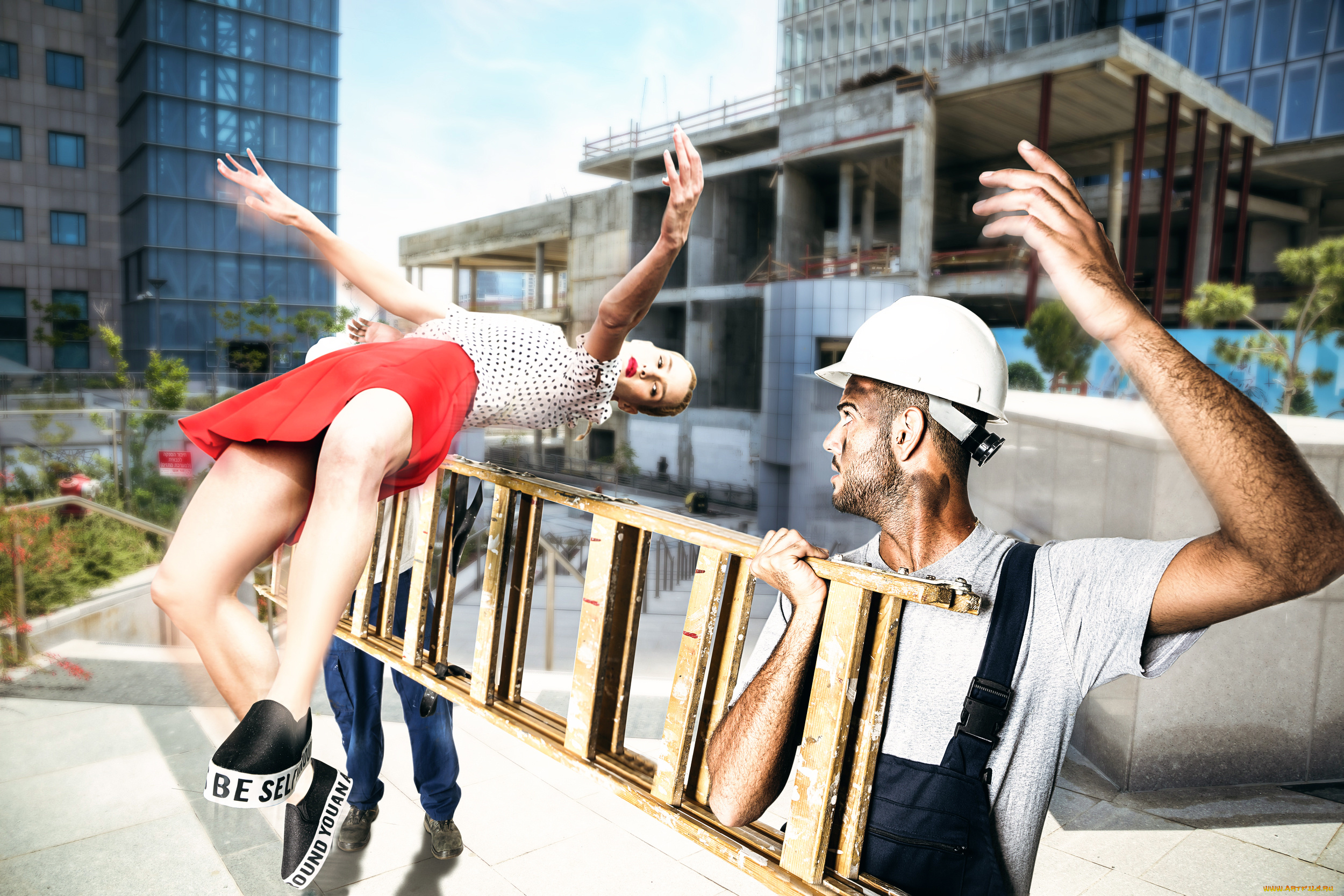 юмор, и, приколы, стремянка, прыжок, девушка, строитель