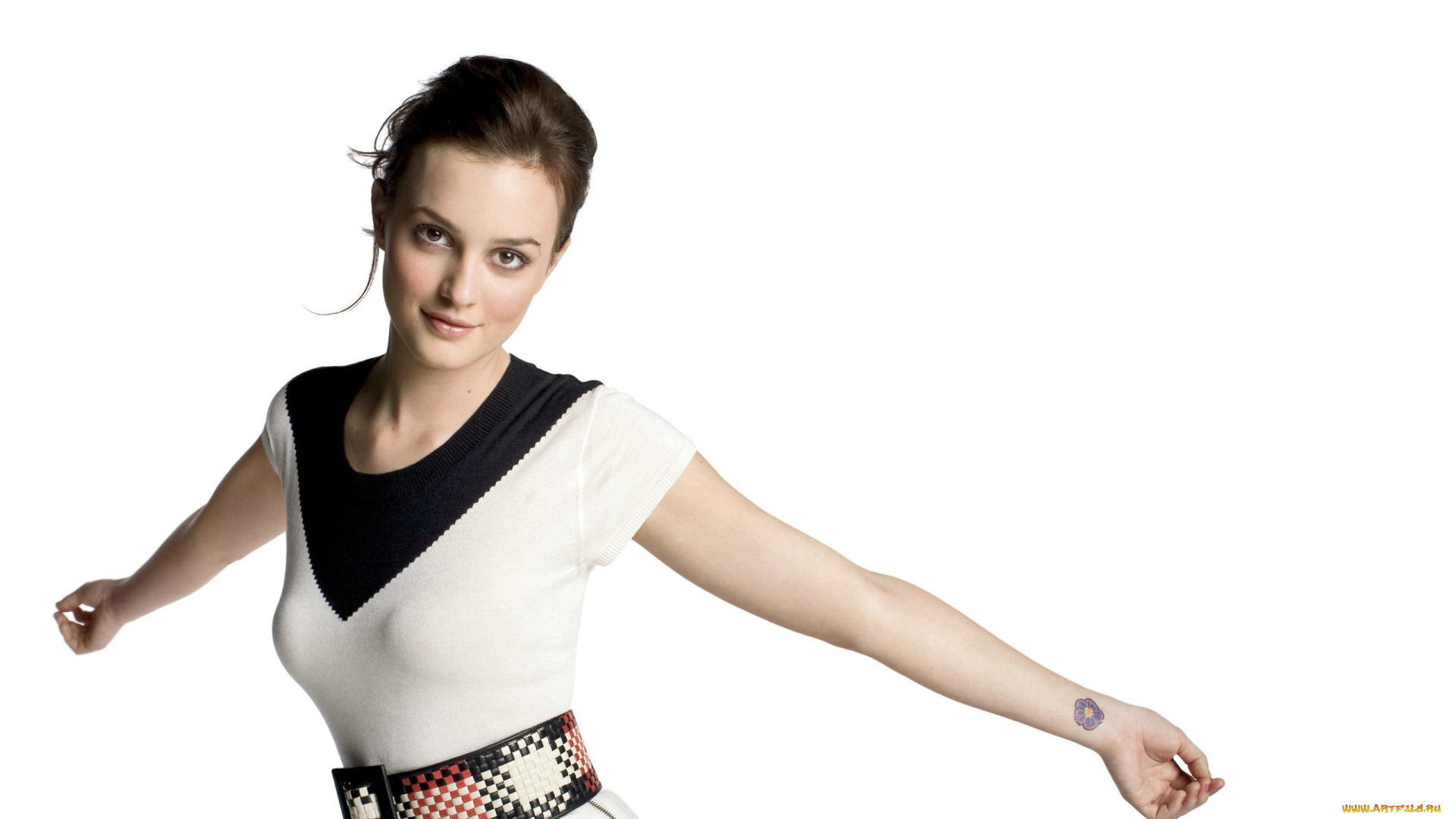 девушки, leighton, meester, актриса, шатенка, улыбка, платье, пояс, тату