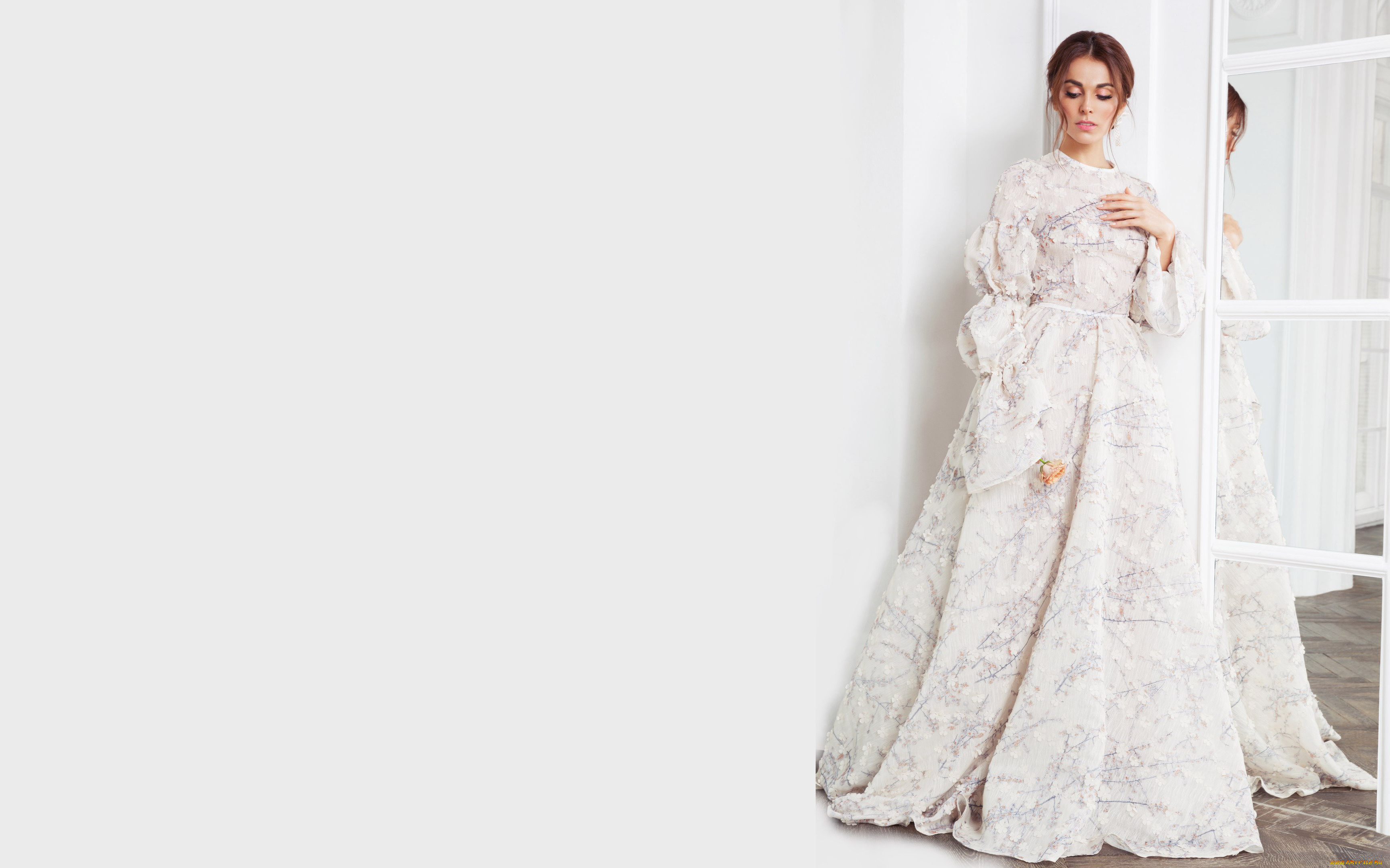 музыка, сати, казанова, певица, шатенка, платье, зеркало