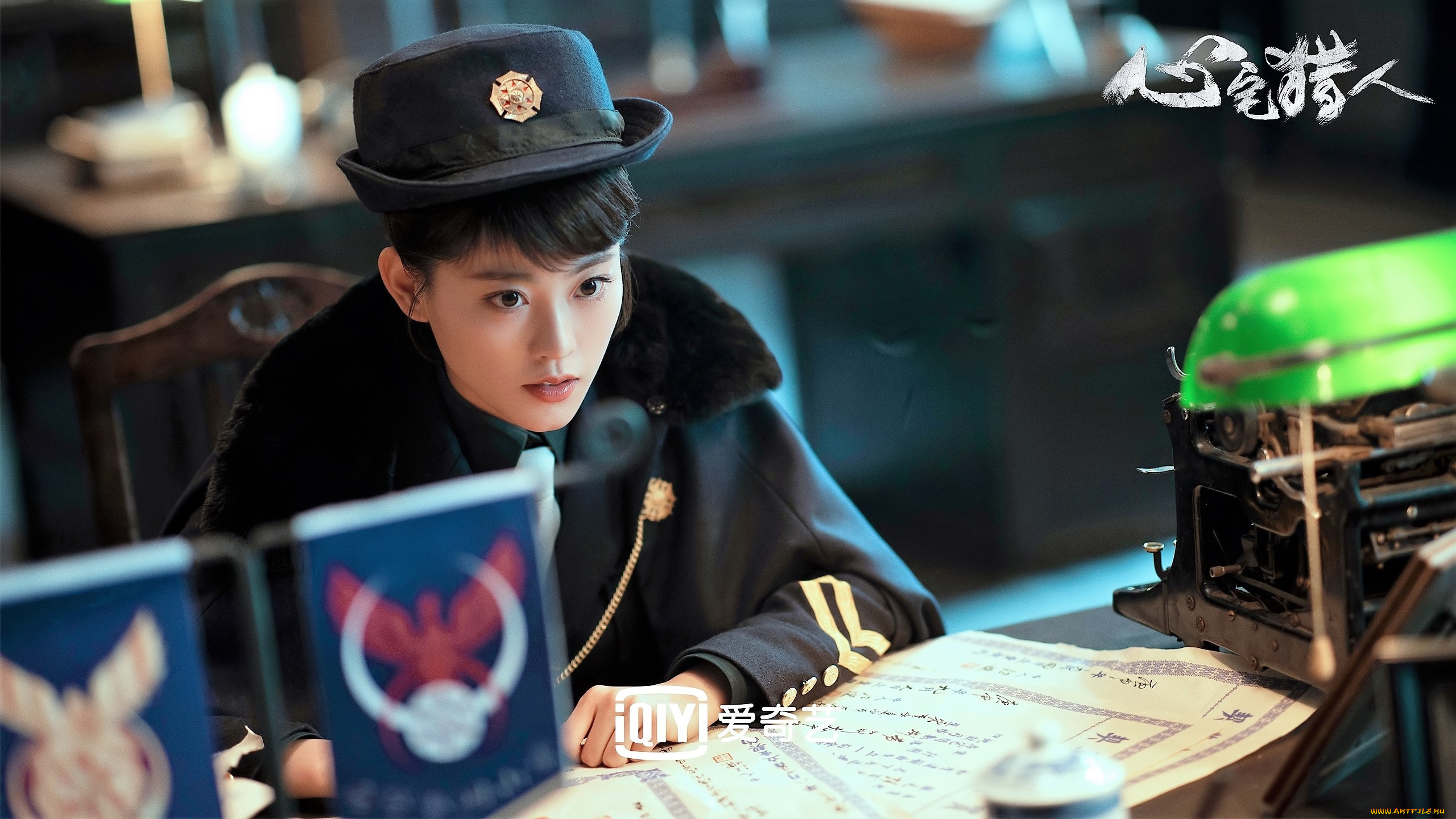 кино, фильмы, psych-hunter, девушка, полиция, стол, бумаги