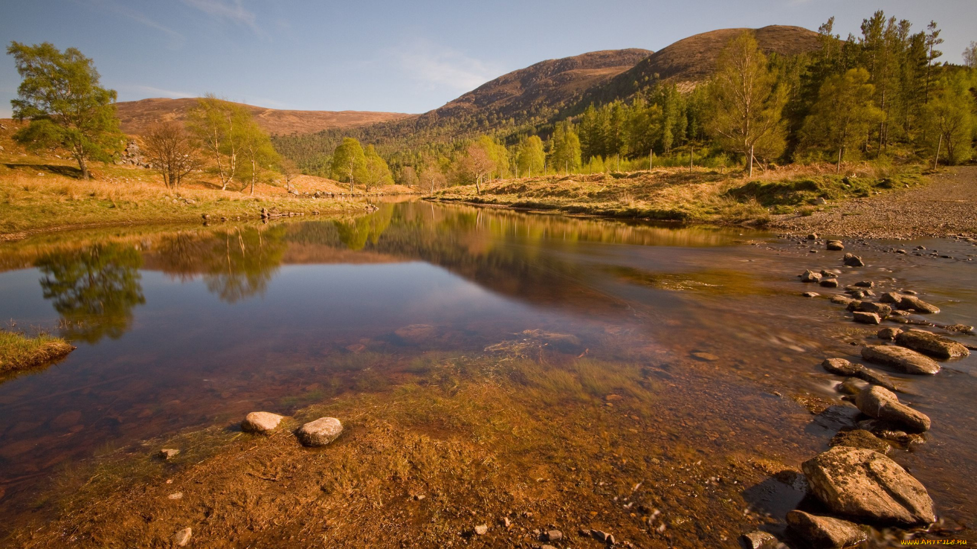 lake, in, valley, природа, реки, озера, холмы, озеро, камни, деревья