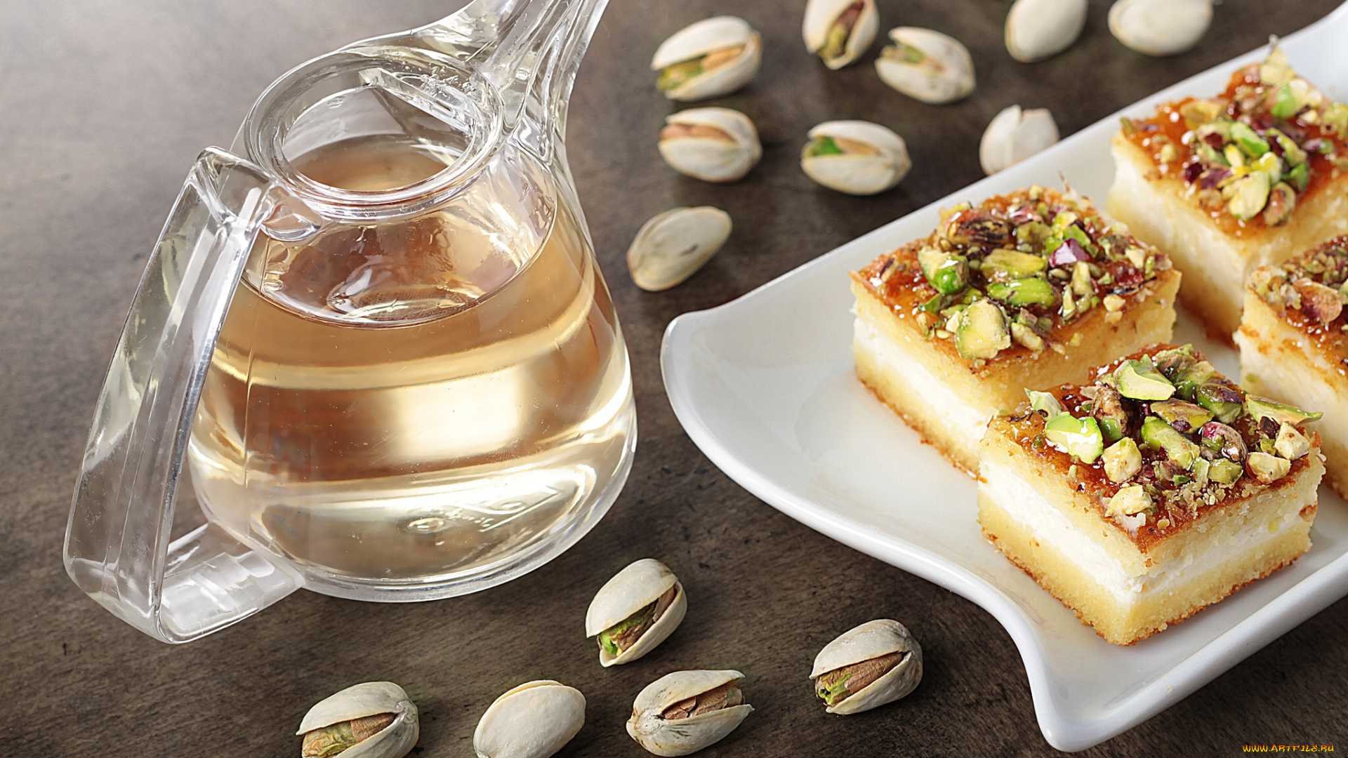 еда, пирожные, кексы, печенье, десерт, кувшин, фисташки, пирожное