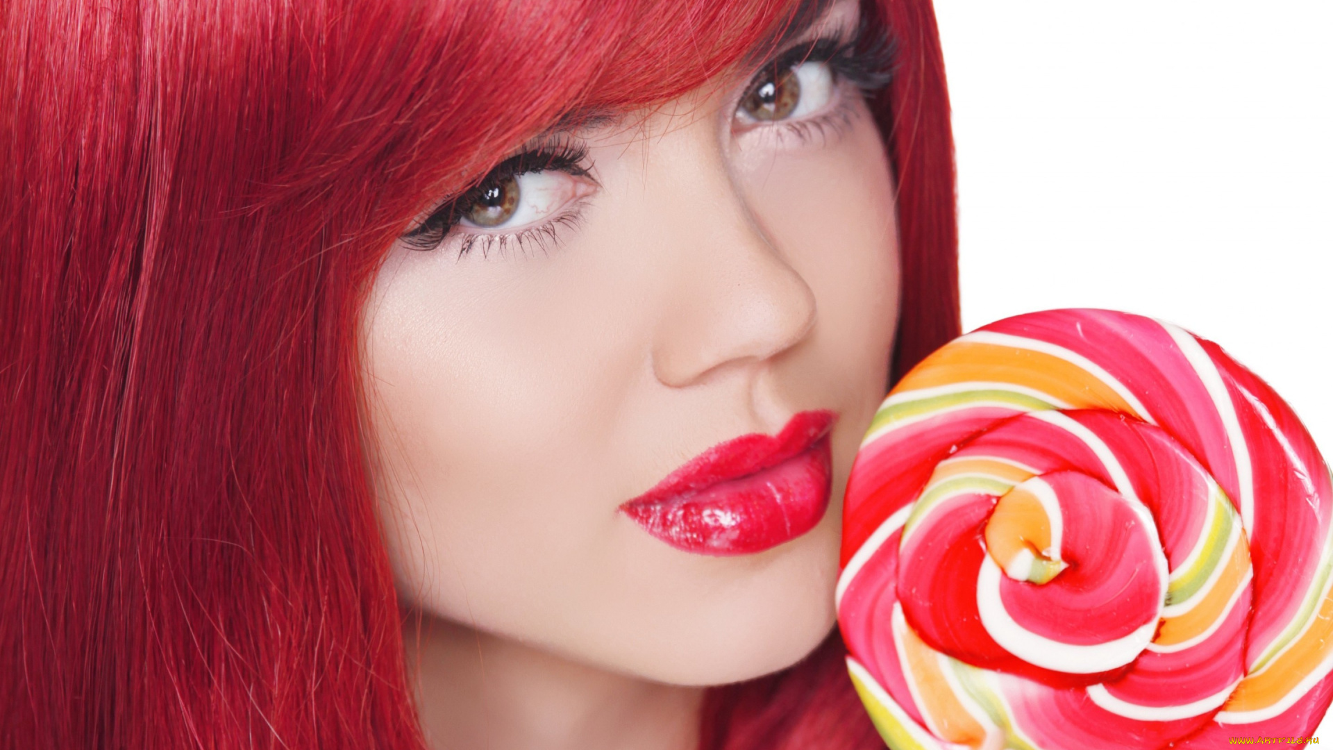 девушки, -unsort, , лица, , портреты, взгляд, макияж, красные, волосы, модель, девушка, леденец, сладость, губы, ресницы