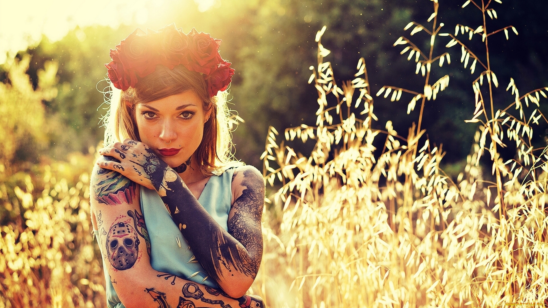 девушки, refen, doe, настроение, взгляд, тату, цветы, розы, венок, модель, девушка, refen, doe, трава