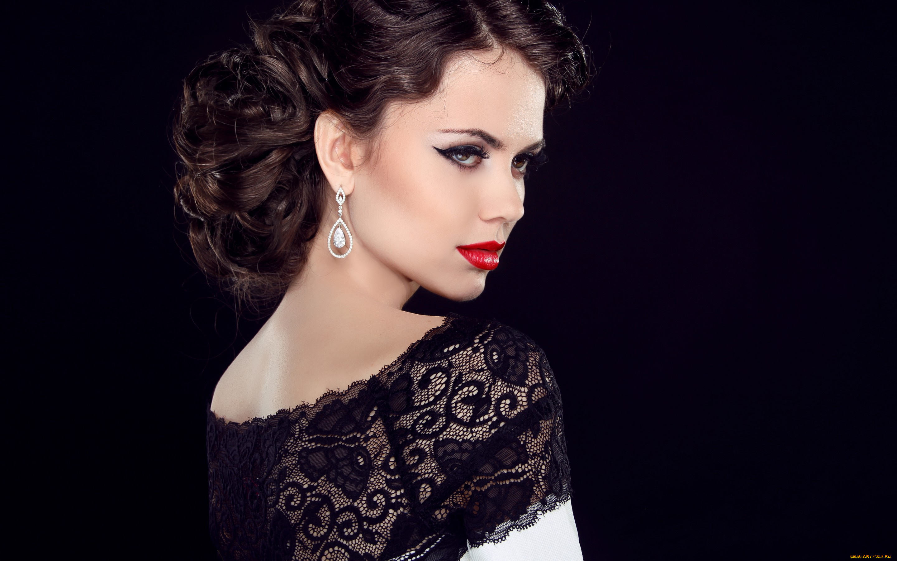 девушки, -unsort, , лица, , портреты, макияж, причёска, брюнетка, красные, губы, помада