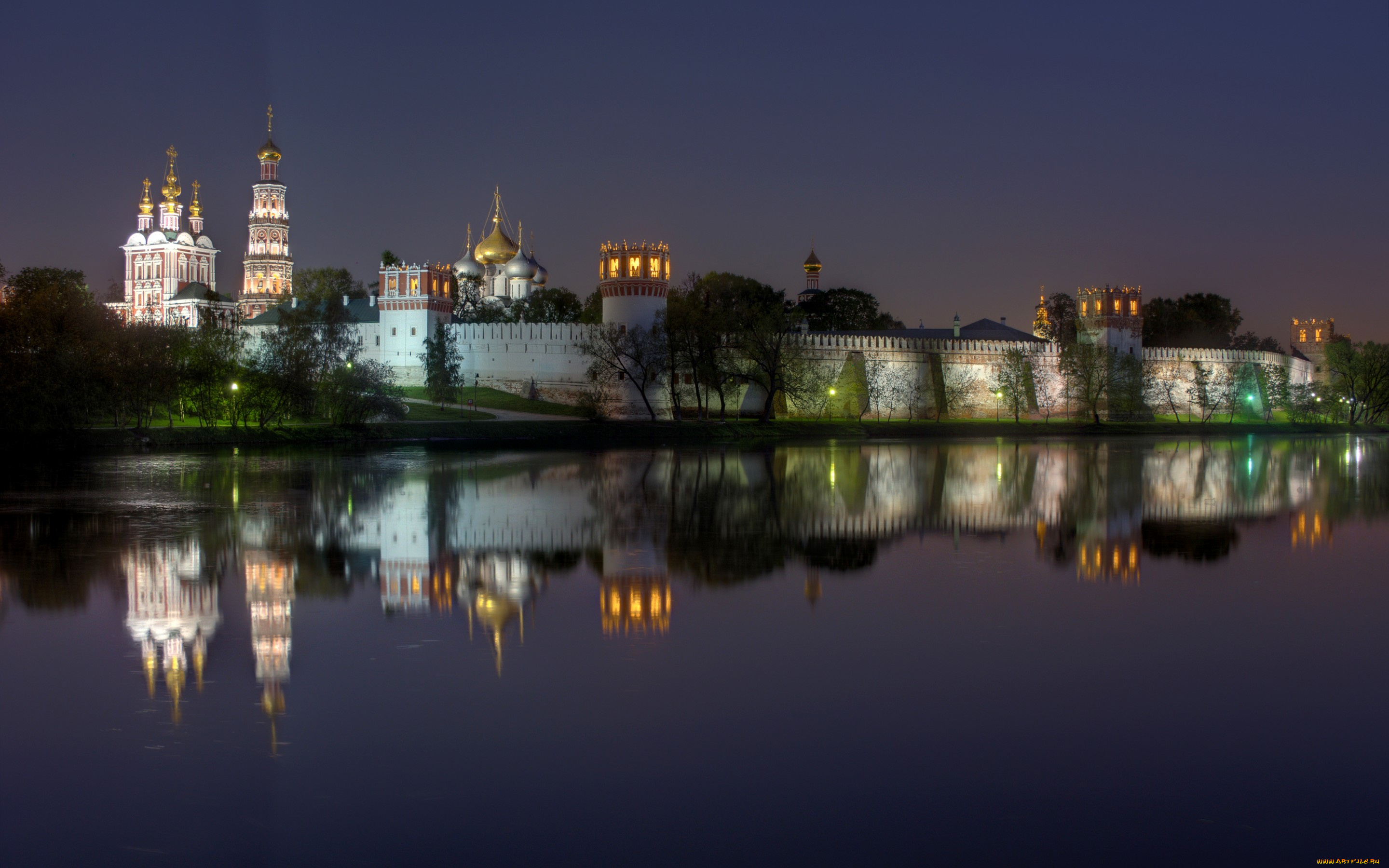 города, москва, , россия, novodevichy, convent, москва, отражение, река, огни, ночь, купола, башни, стены, монастырь