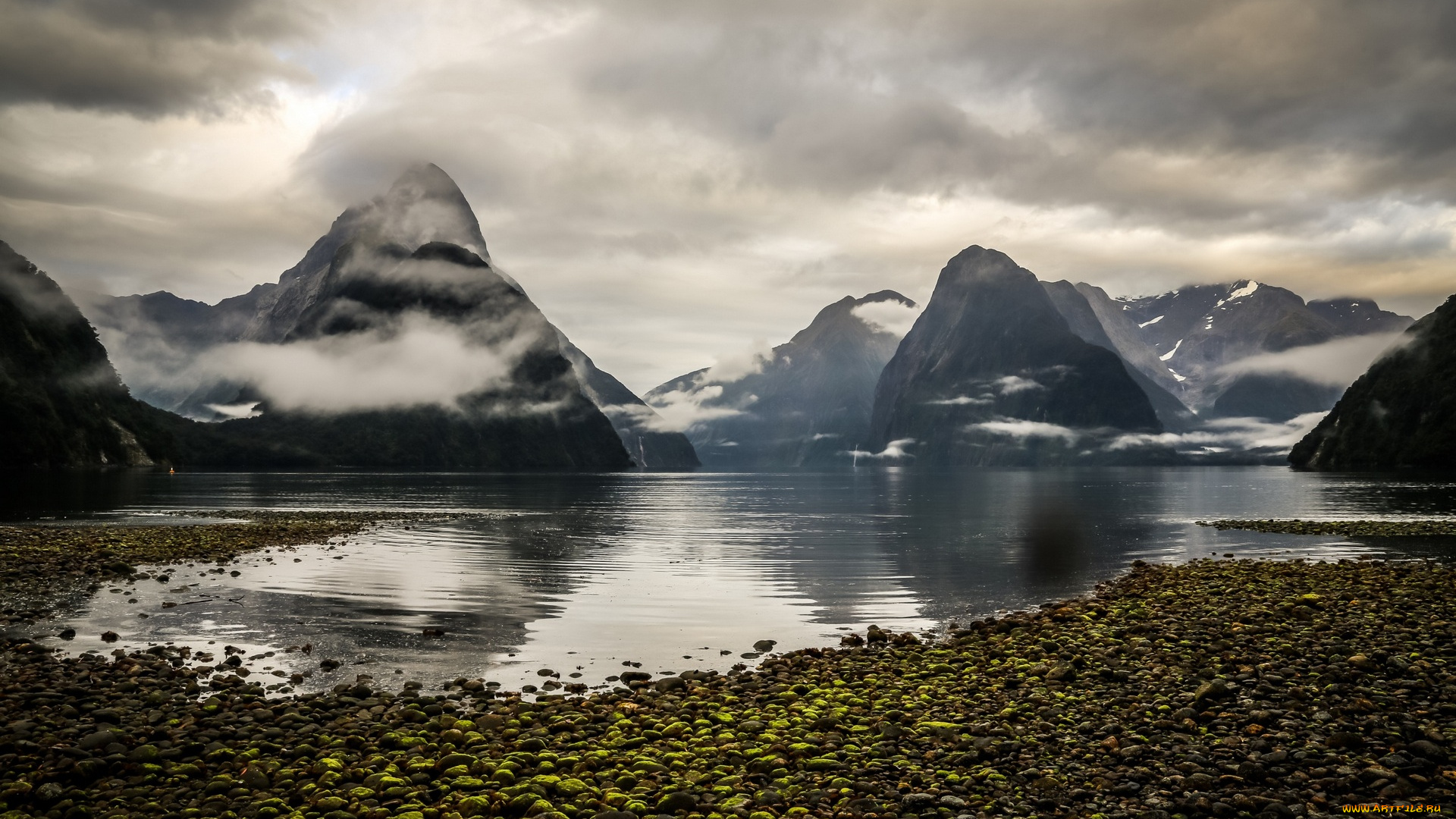 новая, зеландия, природа, побережье, водоем, скалы, галька, облака