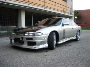 Картинка автомобили nissan datsun