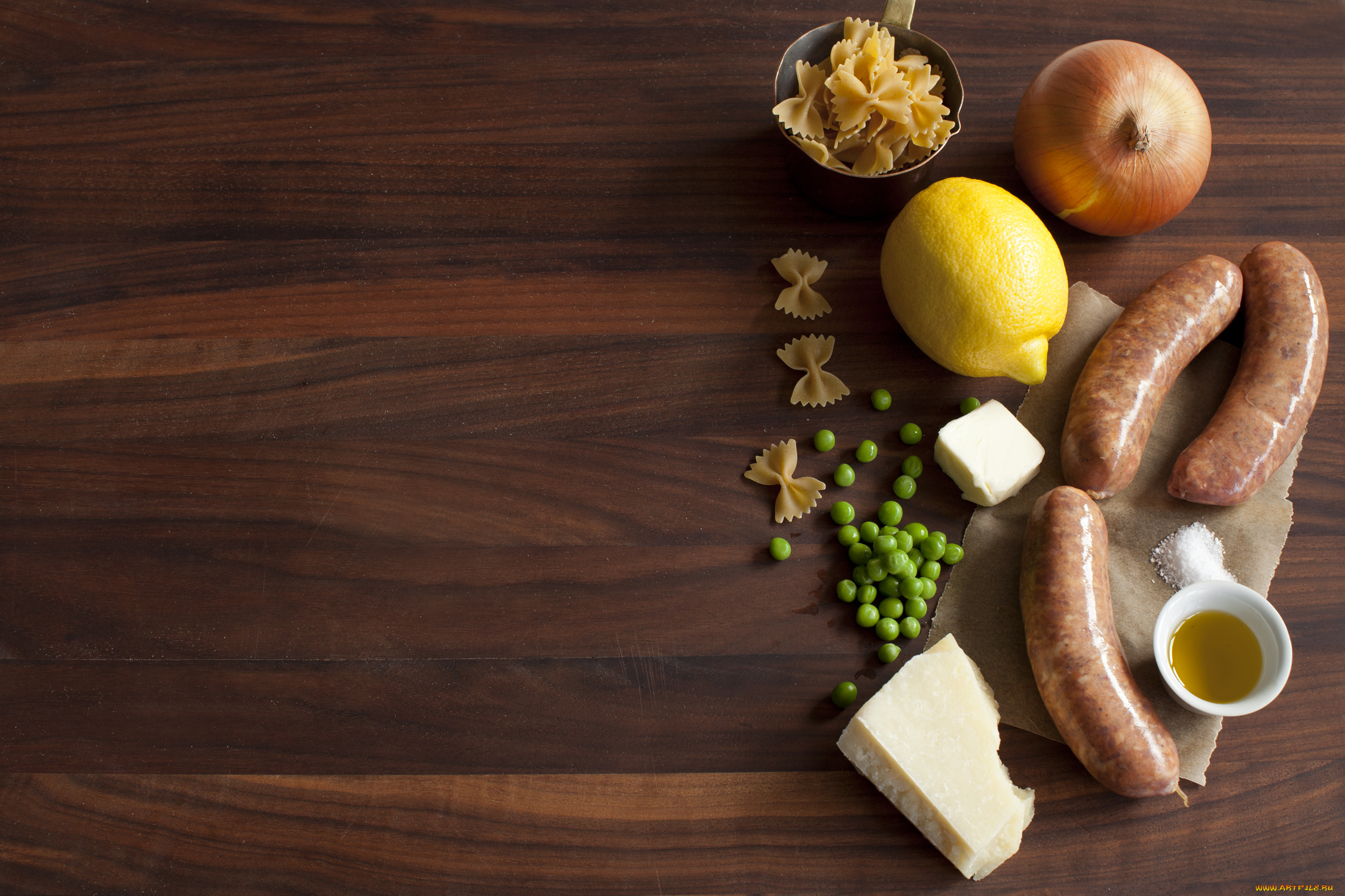 еда, разное, сыр, горох, лимон, ингредиенты, колбаски, лук
