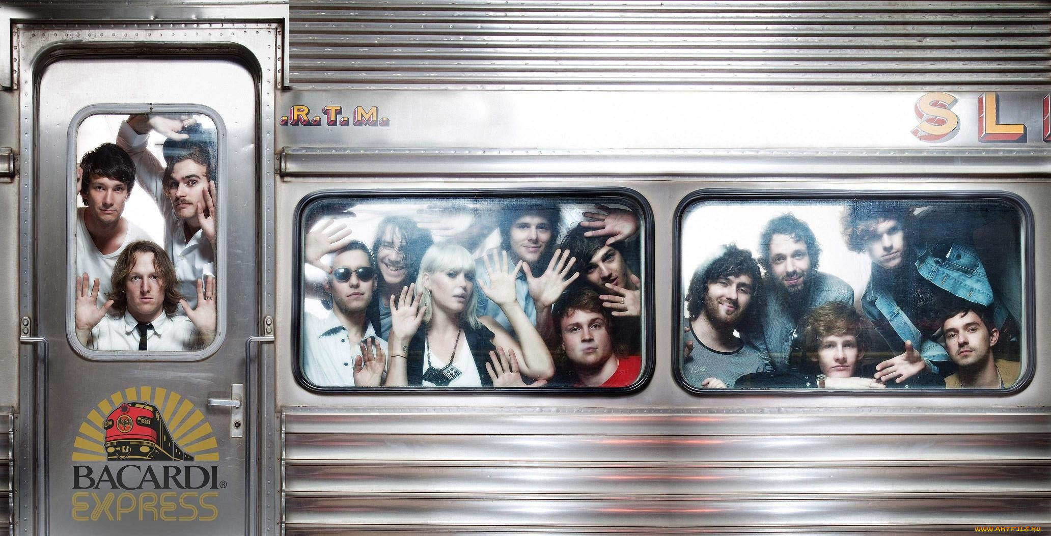бренды, bacardi, люди, вагон