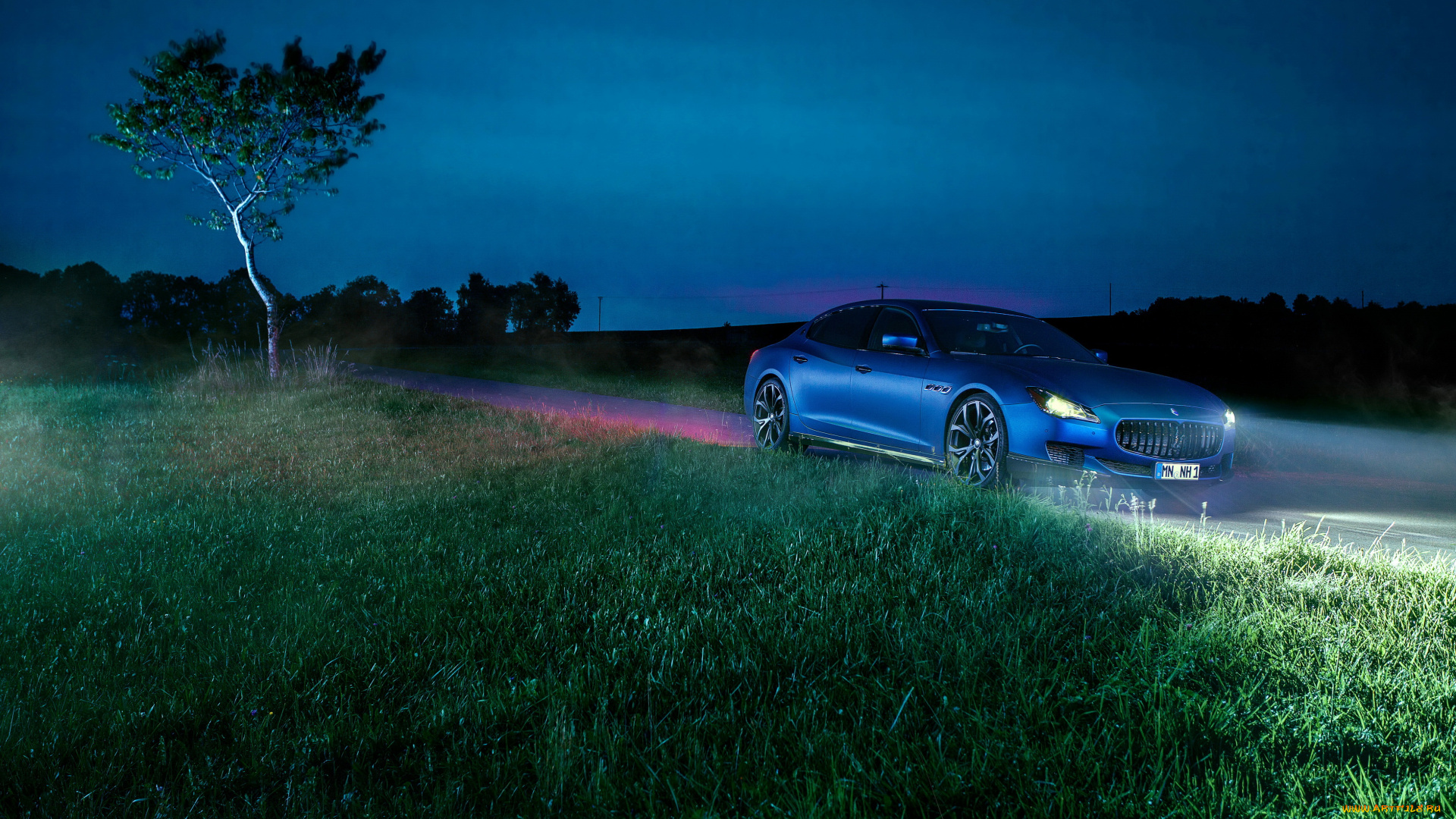 2014, maserati, quattroporte, , novitec, автомобили, maserati, quattroporte, голубой, пейзаж, ночь, тюнинг, трава