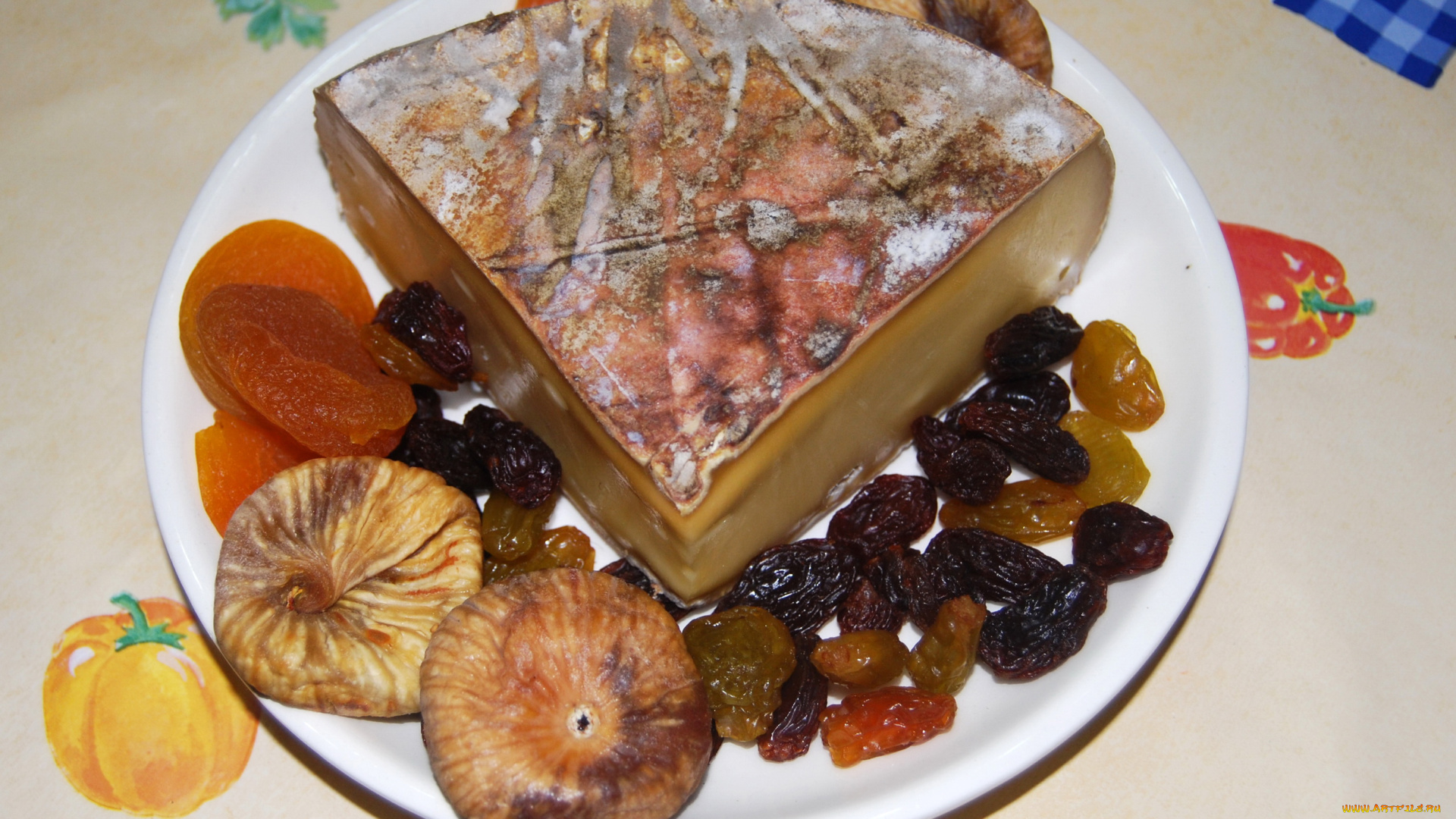 еда, сырные, изделия, сыр, изюм, инжир, сухофрукты