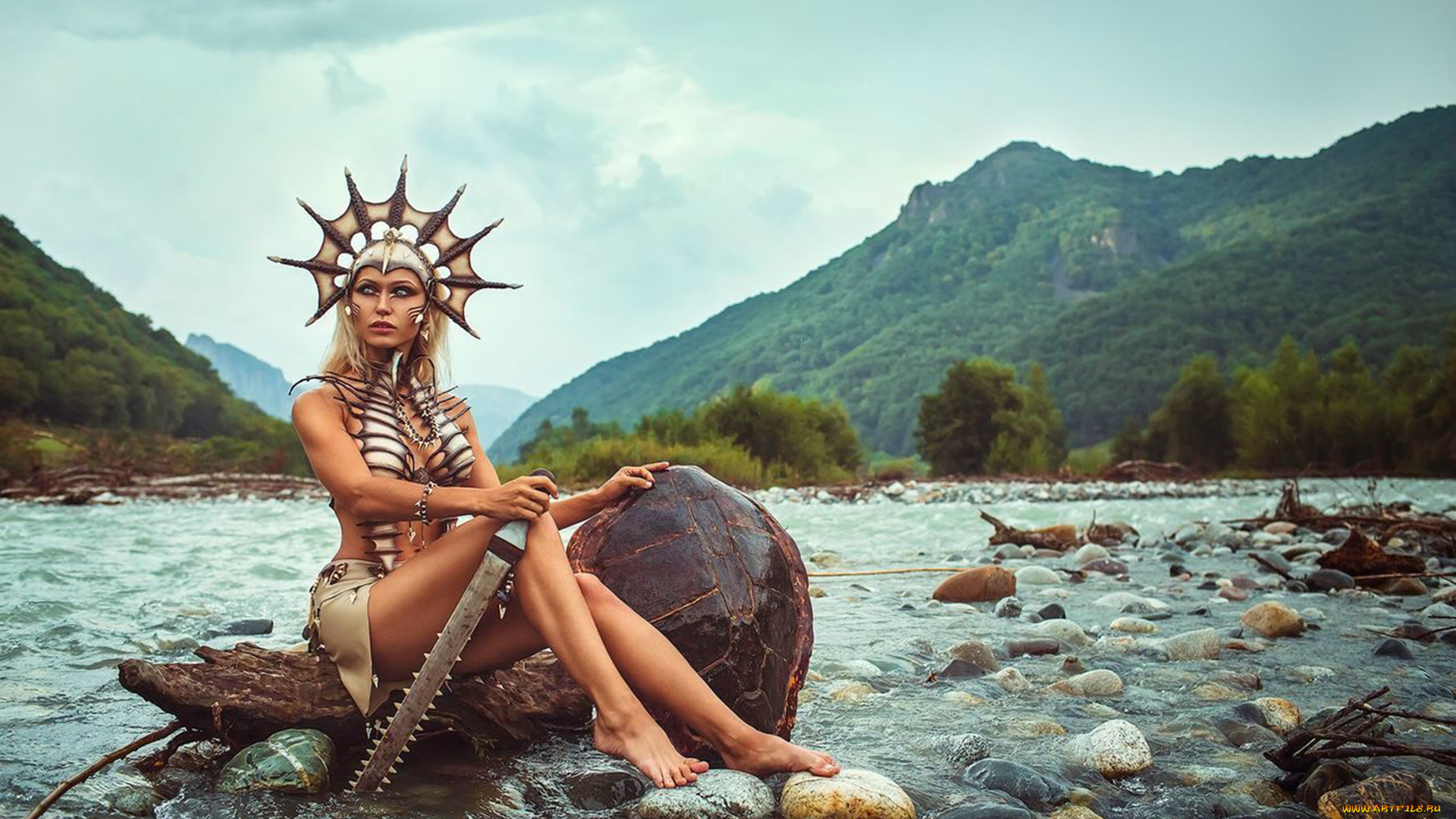 darya, lefler, девушки, дарья, лефлер, darya, lefler, амазонка, раскраска, кости, перья, туземка, красотка, дарья, лефлер, cosplay, блондинка, девушка, модель, наряд, поза, макияж, причёска, взгляд