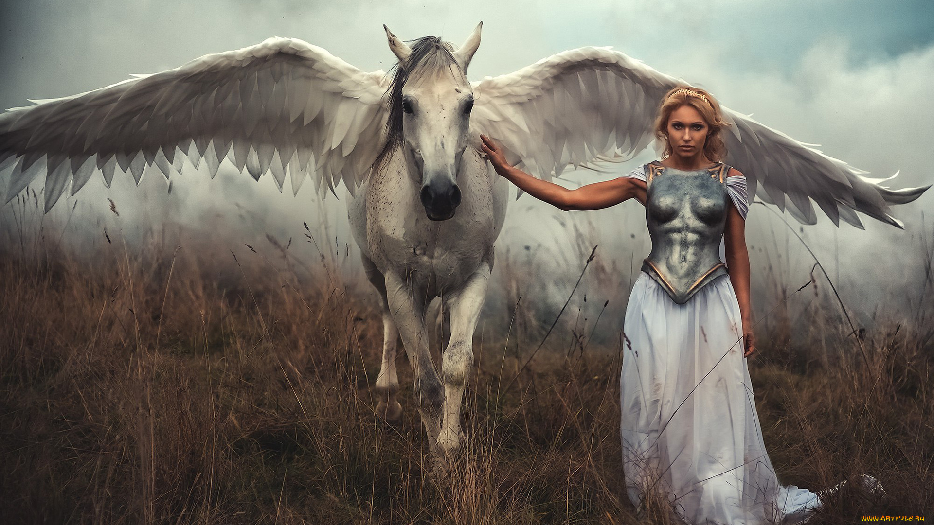 darya, lefler, девушки, дарья, лефлер, darya, lefler, пегас, крылья, белый, перья, красотка, конь, дарья, лефлер, cosplay, блондинка, девушка, модель, наряд, поза, макияж, причёска, взгляд