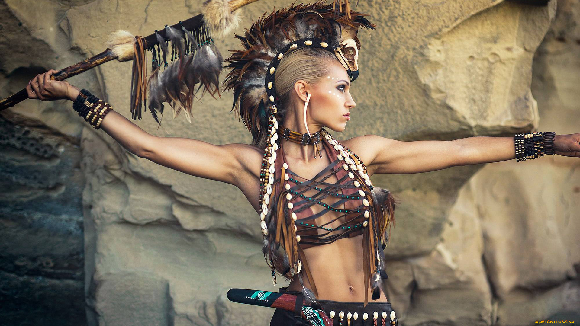 darya, lefler, девушки, дарья, лефлер, darya, lefler, амазонка, раскраска, кости, перья, туземка, красотка, дарья, лефлер, cosplay, блондинка, девушка, модель, наряд, поза, макияж, причёска, взгляд