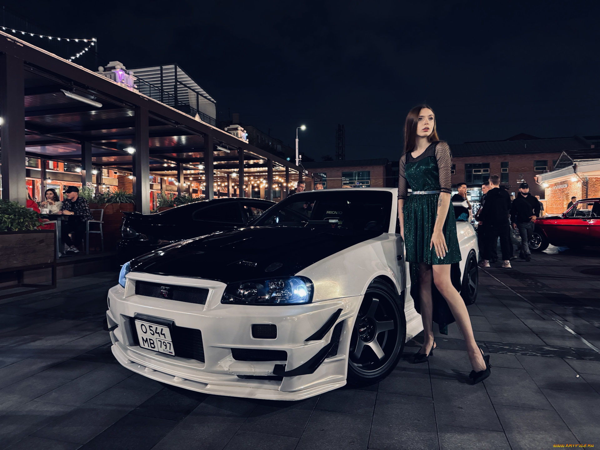 девушка, и, авто, автомобили, -авто, с, девушками, девушка, женщина, шатенка, темноволосая, сексуальная, модель, звезда, позирует, разная, обувь, верхняя, стильная, одежда, нижнее, эротическое, бельё, трусы, лифчик, колготки, чулки, аксессуары, макияж, и, множество, элементов, на, фотографии