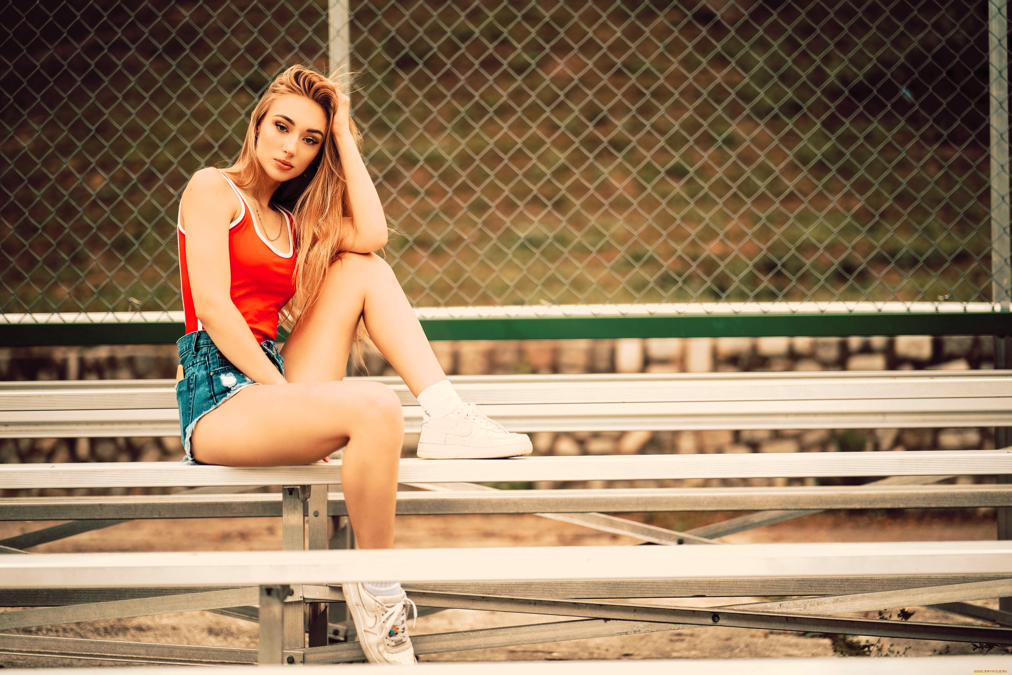 alyson, eckmann, девушки, -, блондинки, , светловолосые, блондинка, топ, шорты, кроссовки, скамейки