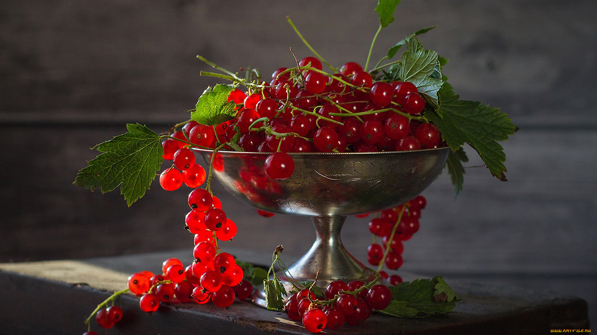 еда, смородина, листья, свет, ягоды, доски, натюрморт, красная, вазочка