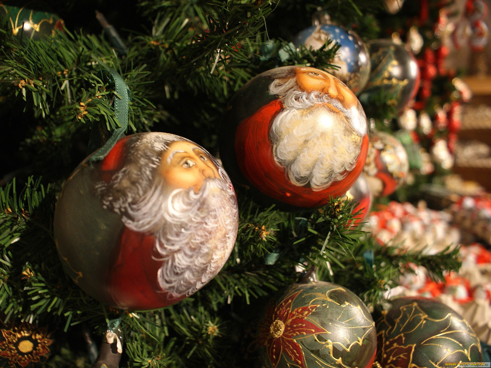 праздничные, шарики