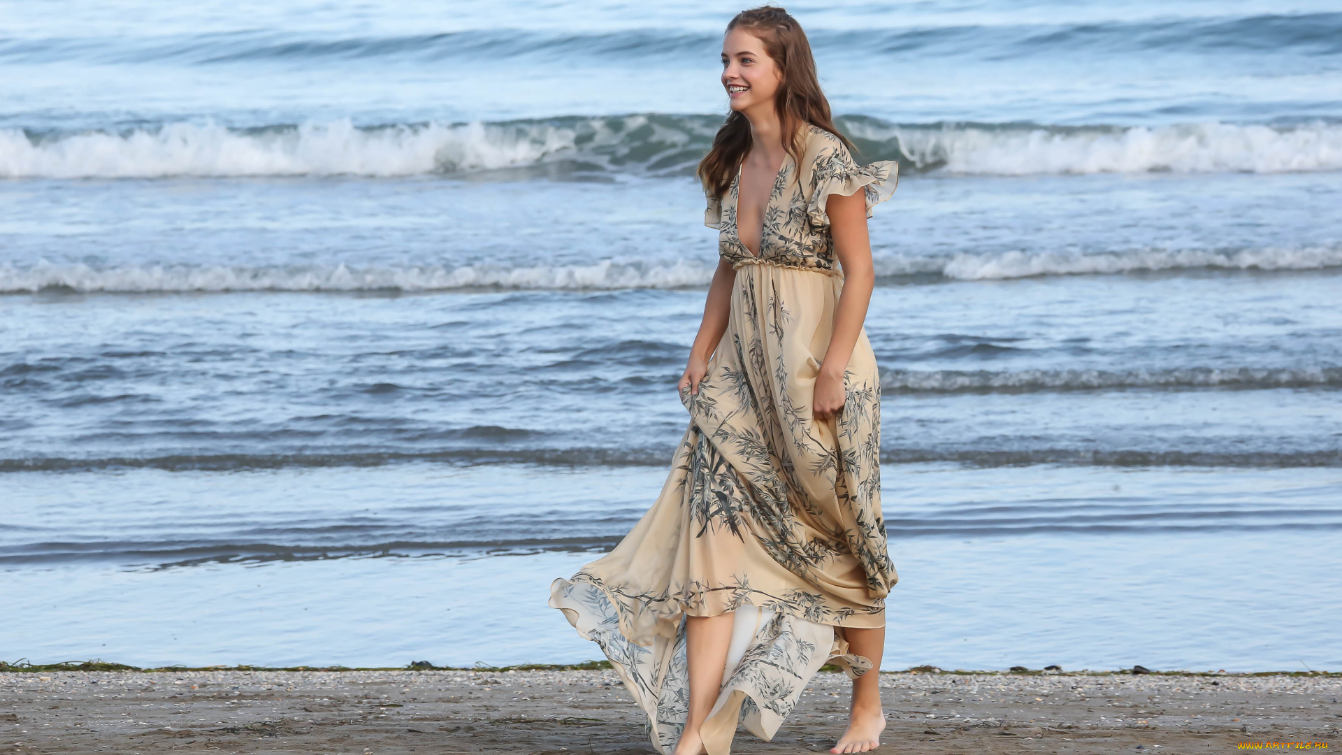 девушки, barbara, palvin, модель, платье, море, берег, пляж