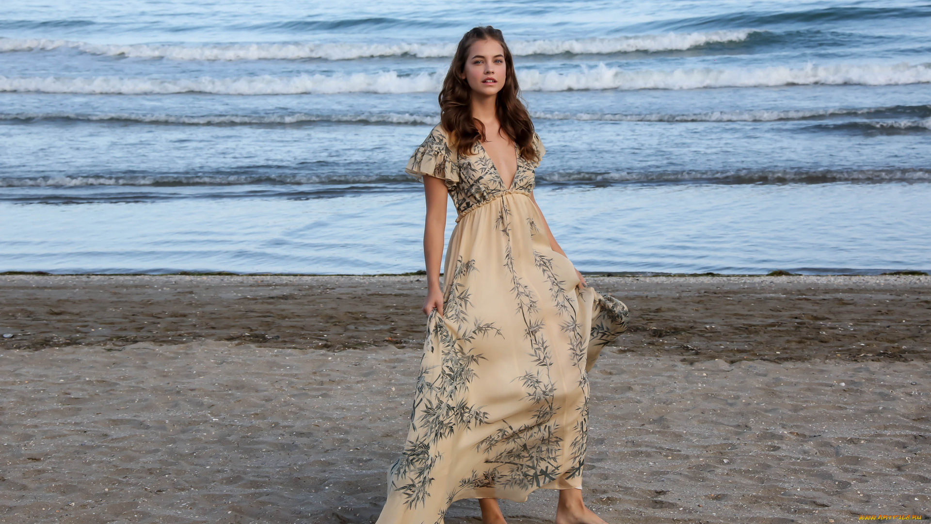 девушки, barbara, palvin, модель, платье, море, босиком, берег