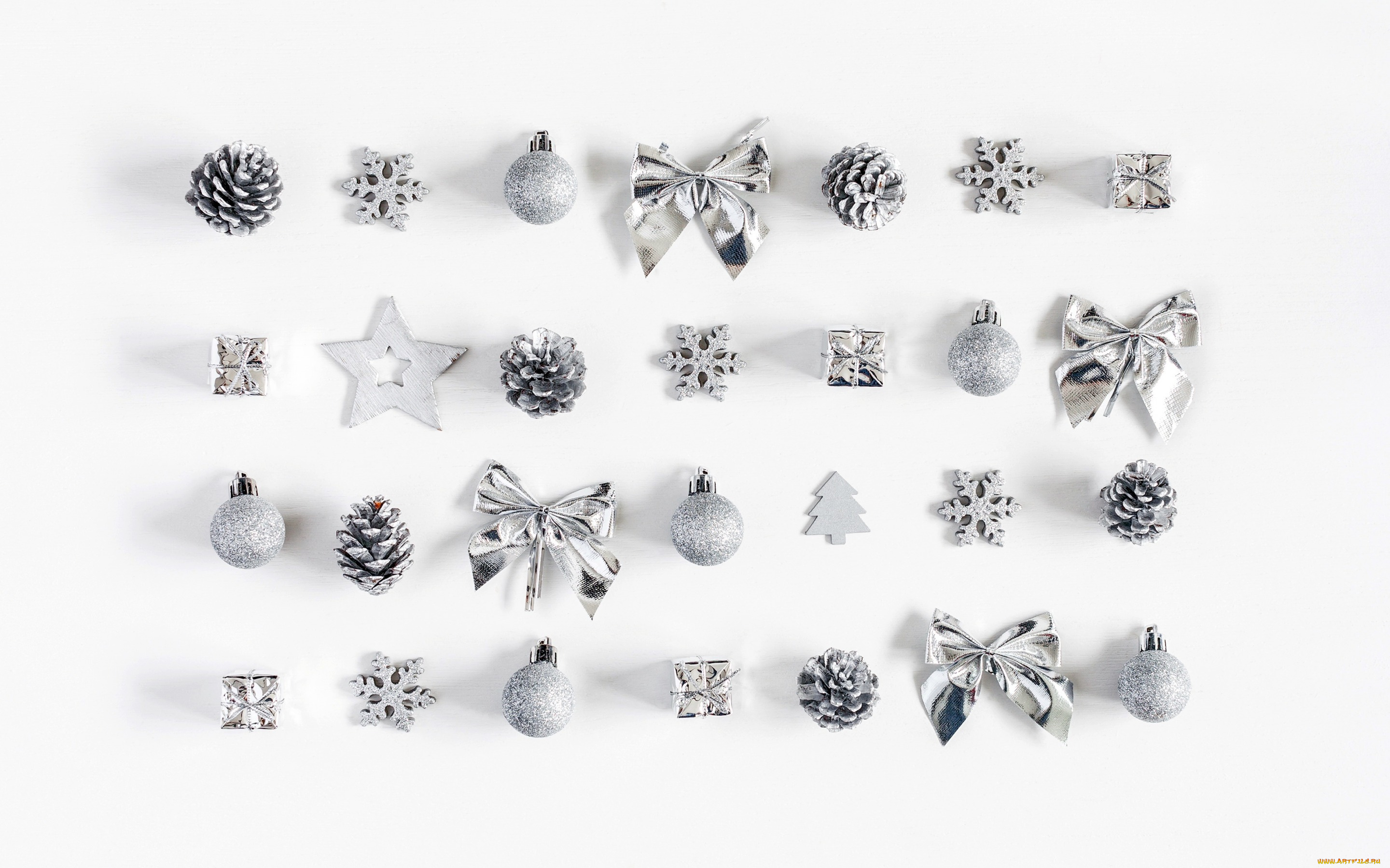 праздничные, украшения, silver, decoration, christmas, white, gift, рождество, шишки, merry, новый, год, xmas