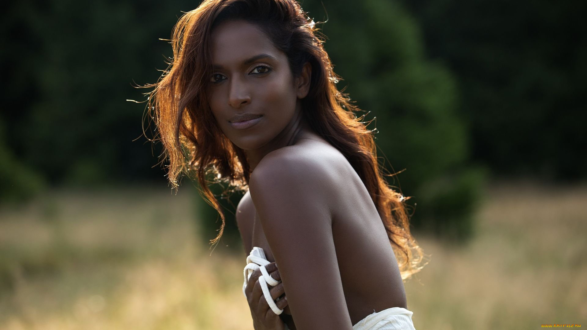 nirmala, fernandes, девушки, чернокожая, nirmala, fernandes, поза, взгляд, макияж, бельё, чёрный, латина, брюнетка, модель, девушка, белый, платье, темнокожая, playboy